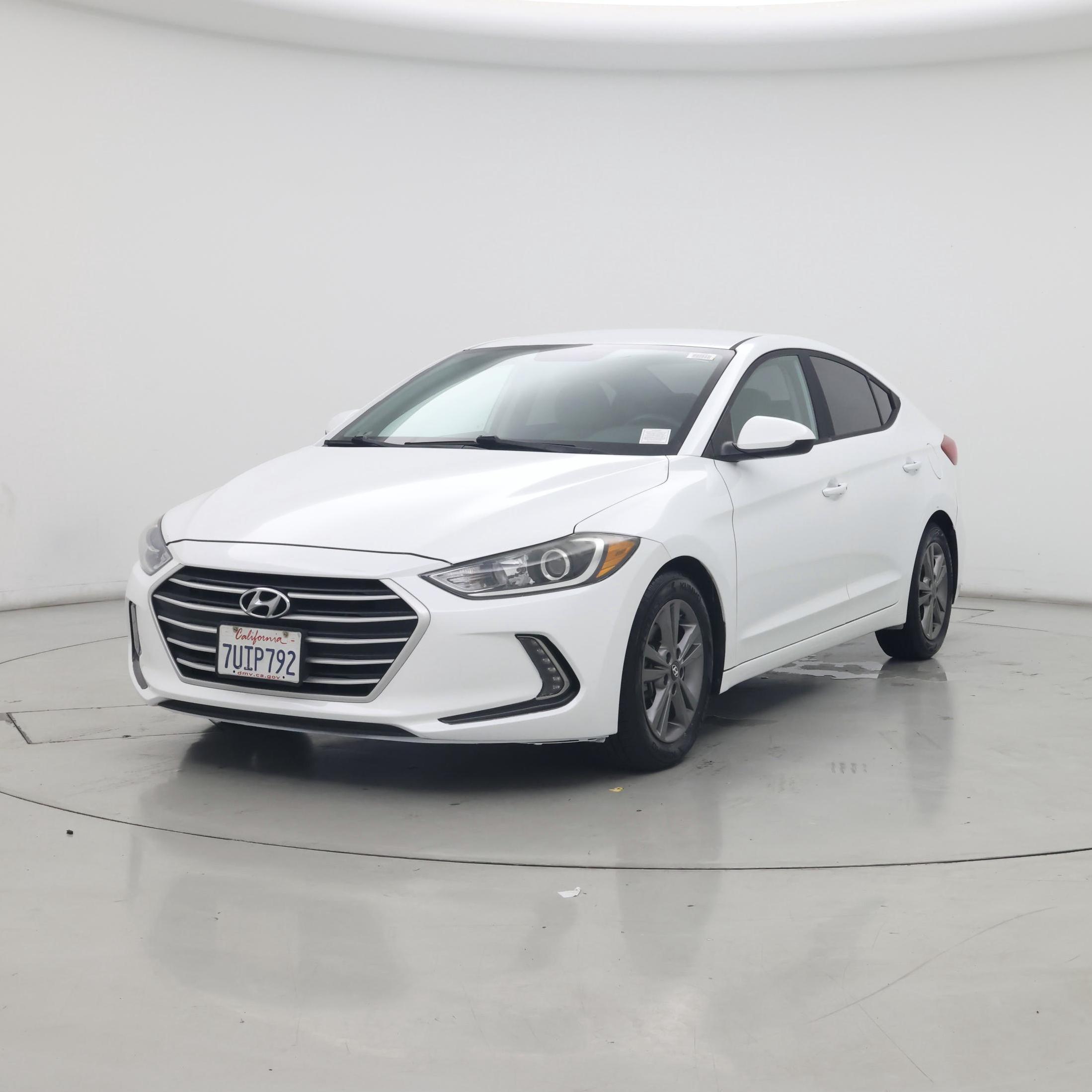 Thumbnail: 2017 Hyundai Elantra - 4