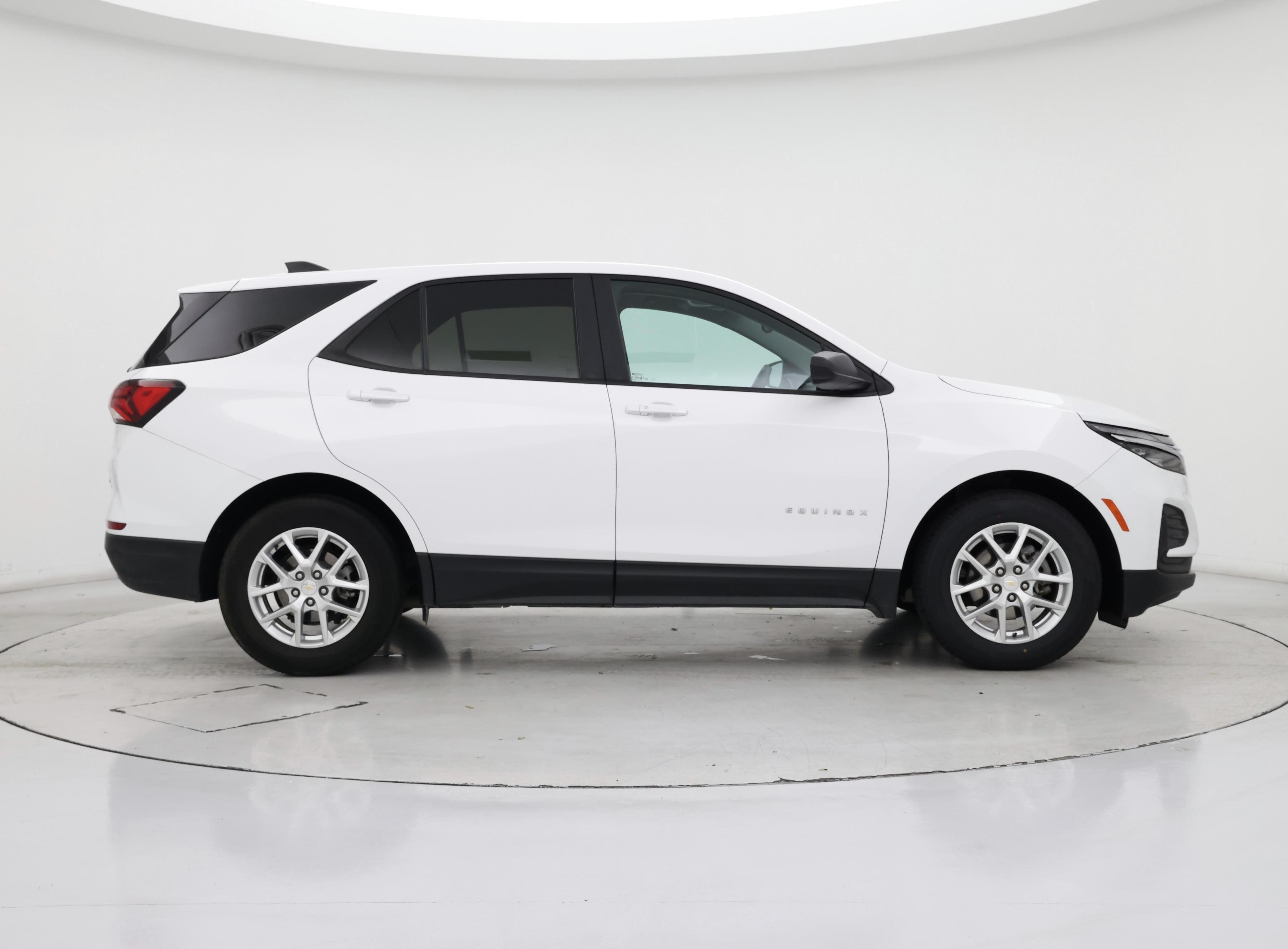 Thumbnail: 2023 Chevrolet Equinox - 7