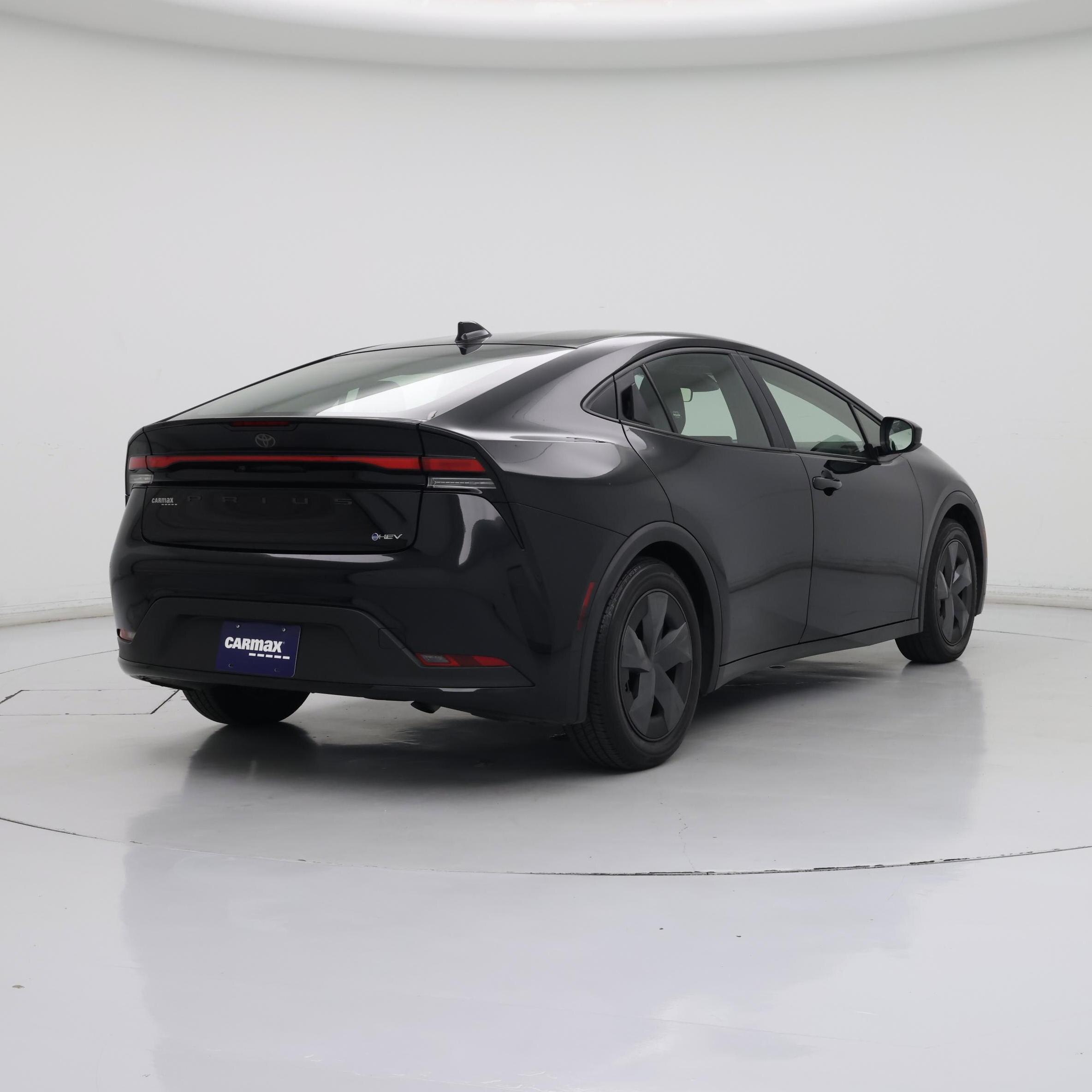 Thumbnail: 2024 Toyota Prius - 8