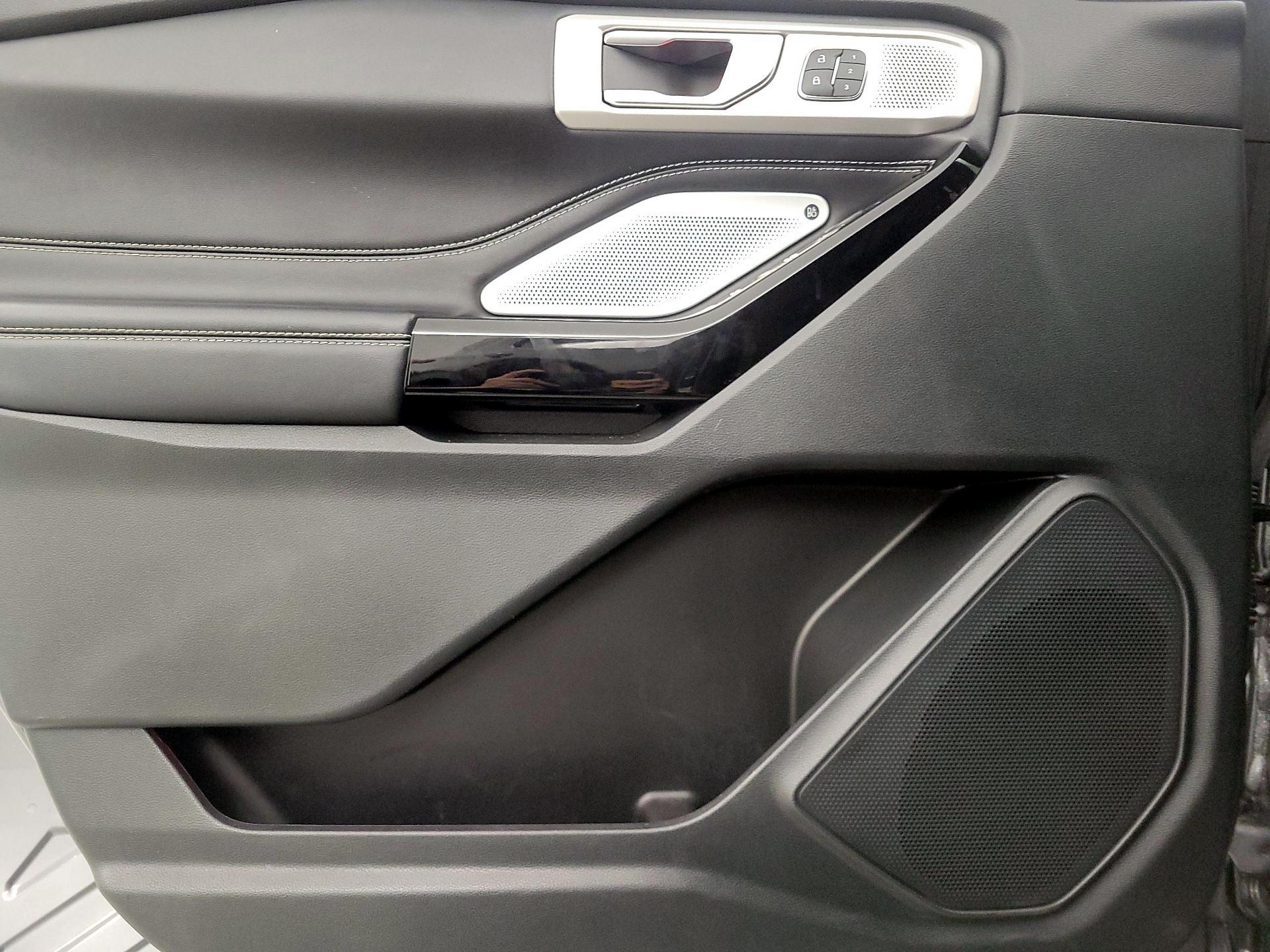 Thumbnail: 2022 Ford Explorer - 12