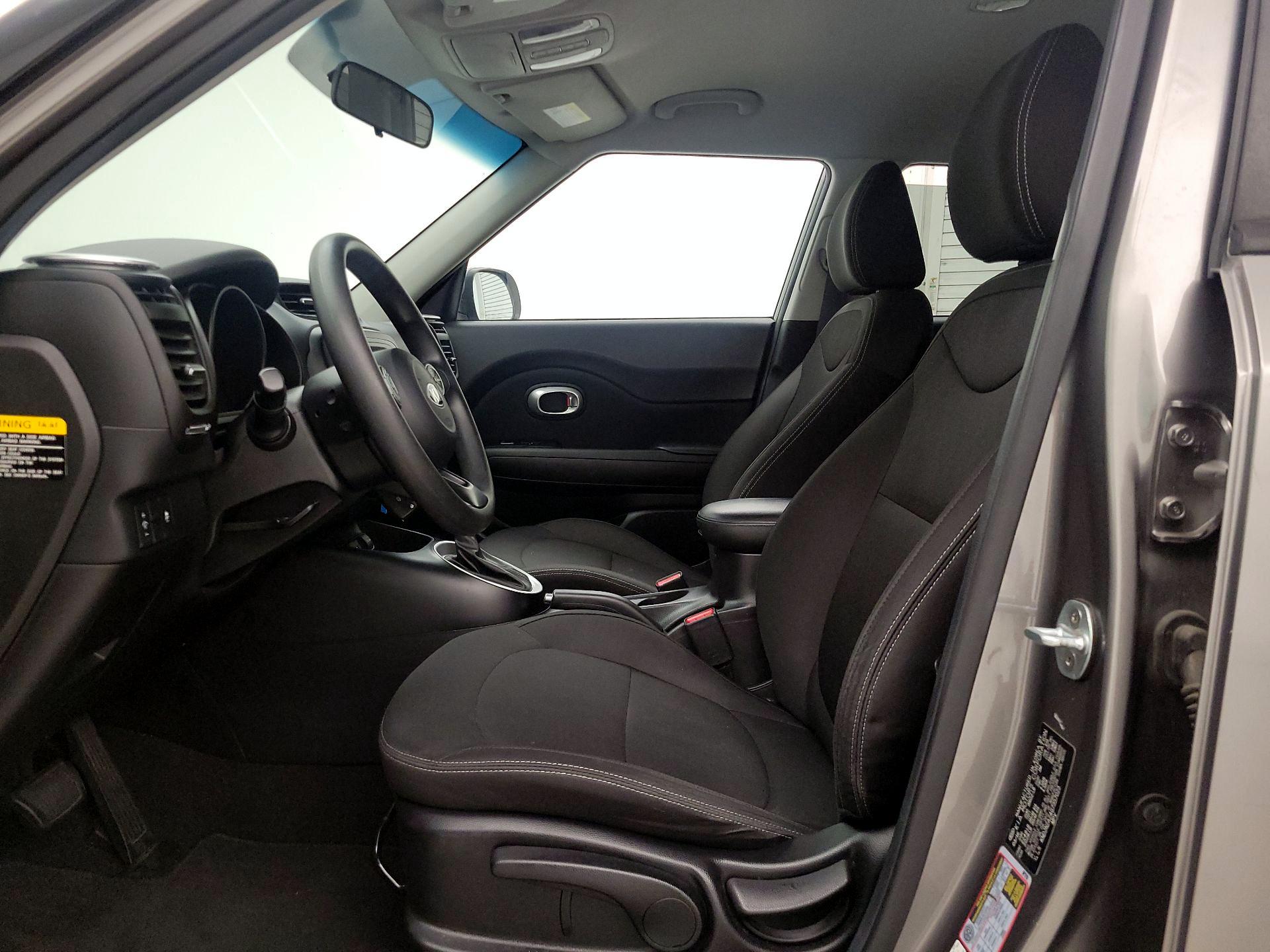 Thumbnail: 2016 Kia Soul - 11