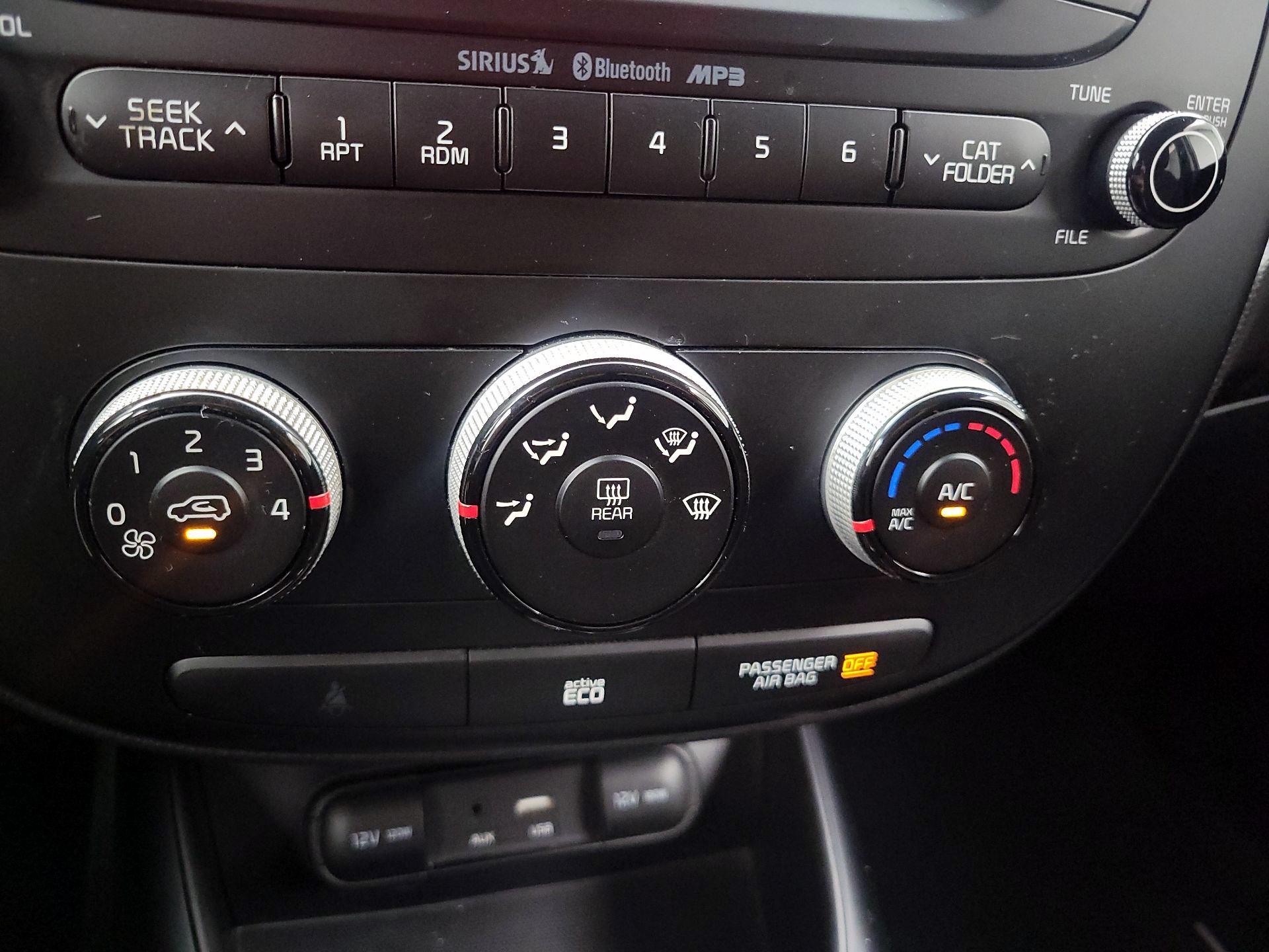 Thumbnail: 2016 Kia Soul - 15