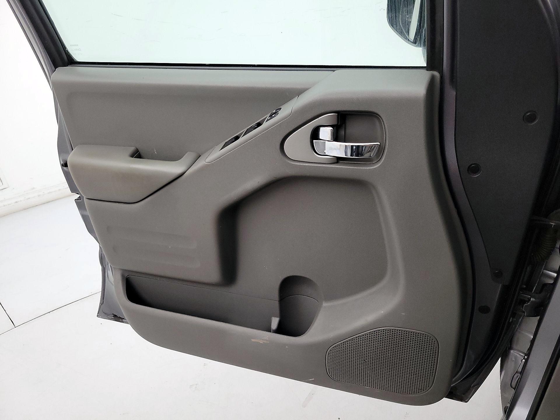 Thumbnail: 2021 Nissan Frontier - 12