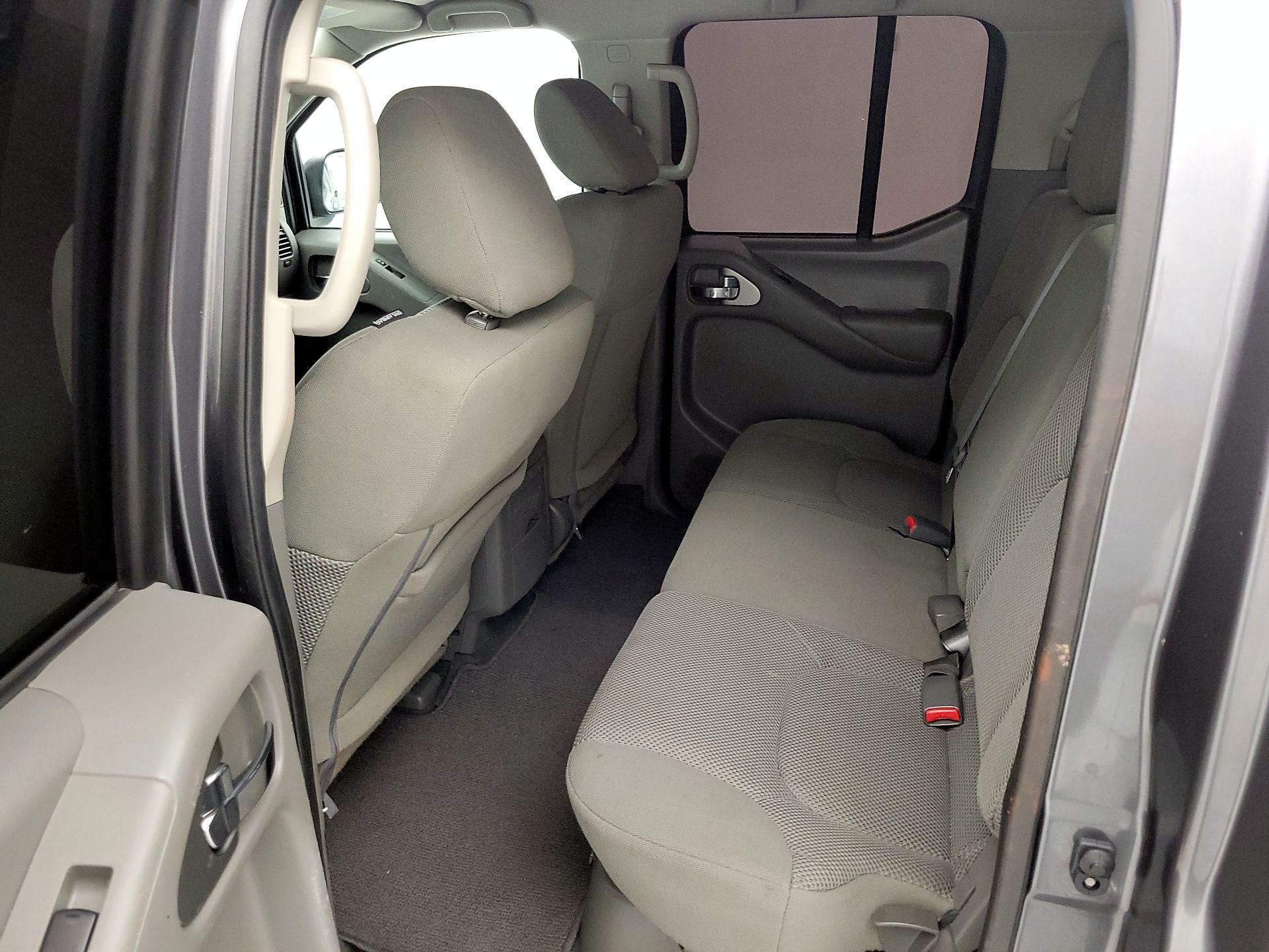 Thumbnail: 2021 Nissan Frontier - 17