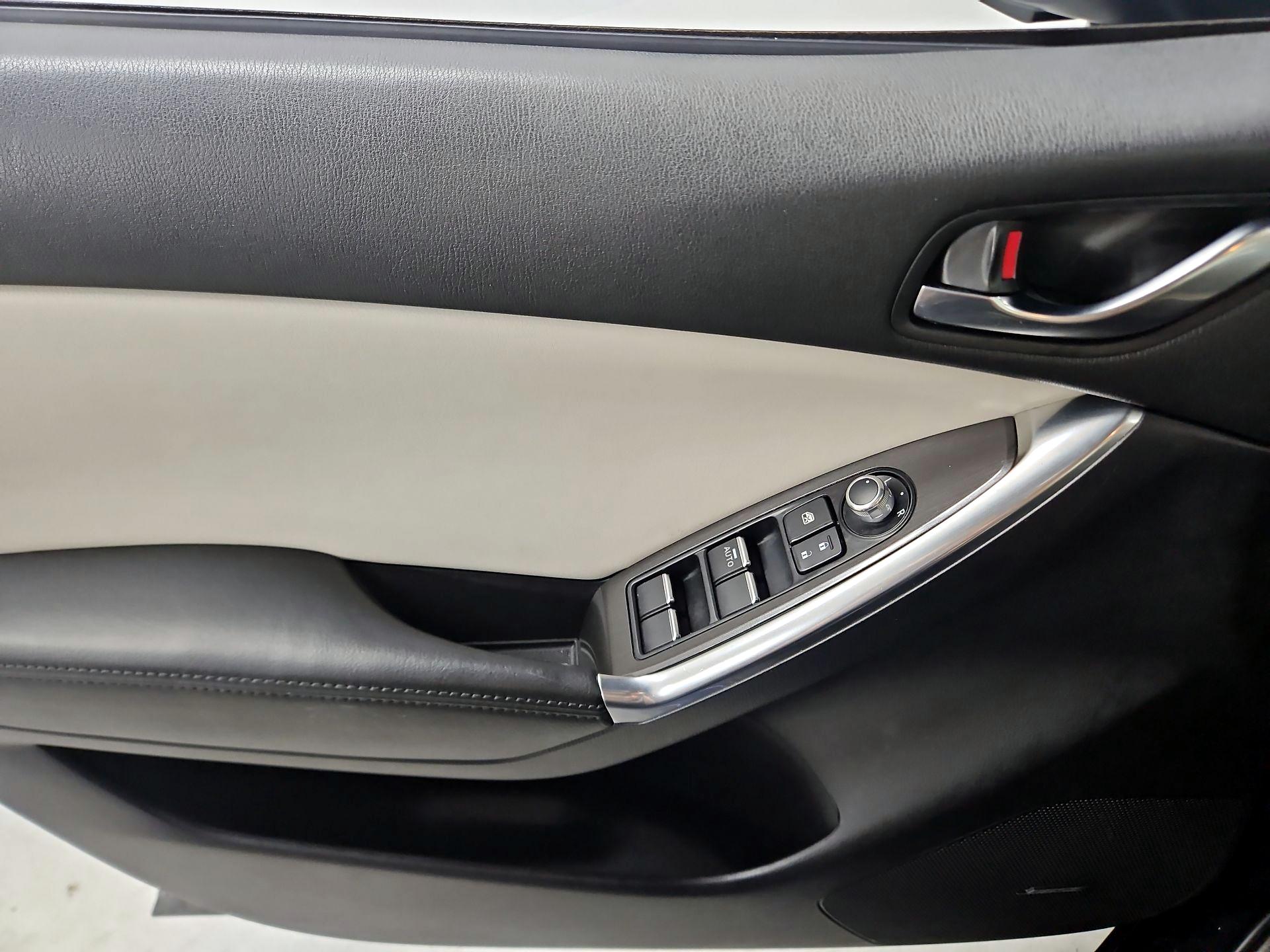 Thumbnail: 2016 Mazda CX-5 - 12