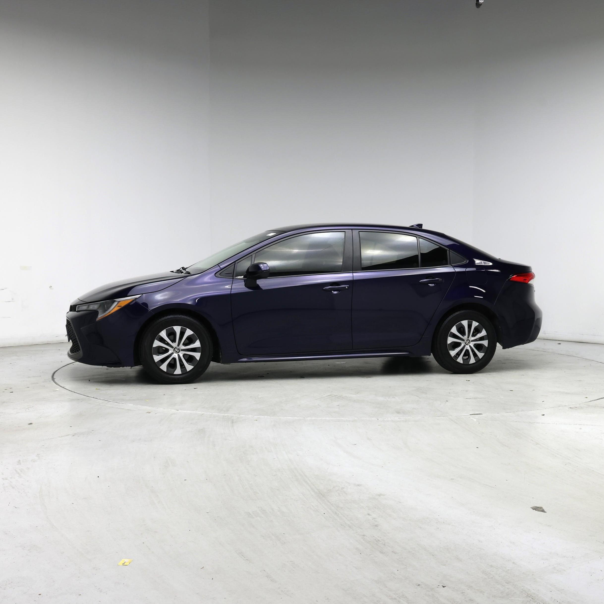 Thumbnail: 2022 Toyota Corolla - 3