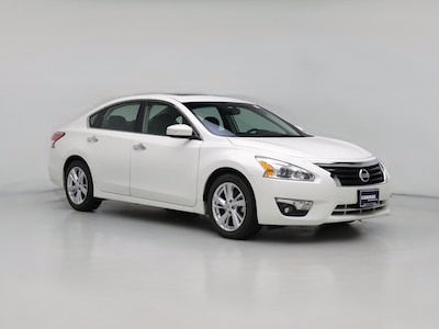 White 2013 Nissan Altima SL