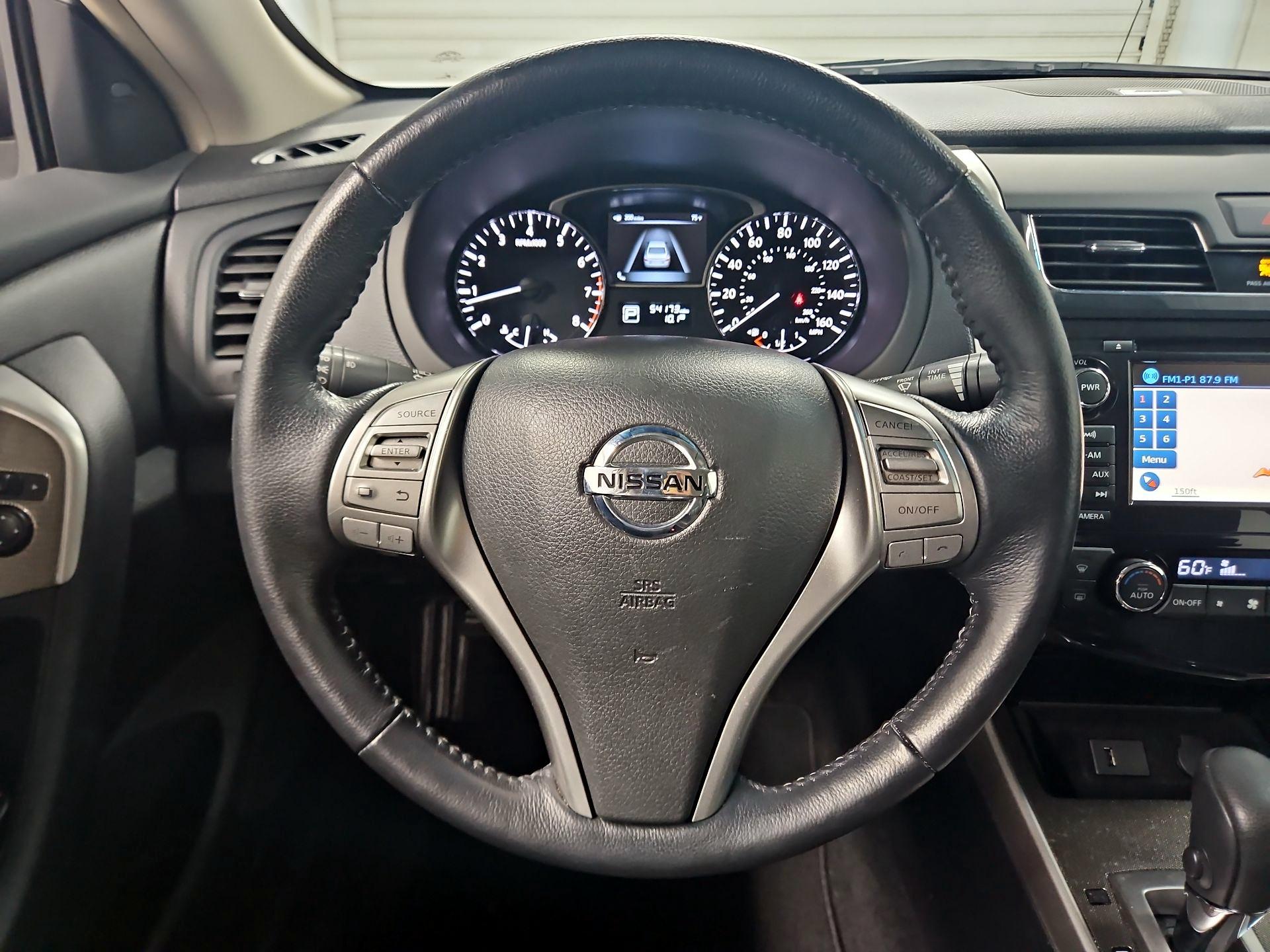 Thumbnail: 2013 Nissan Altima - 10