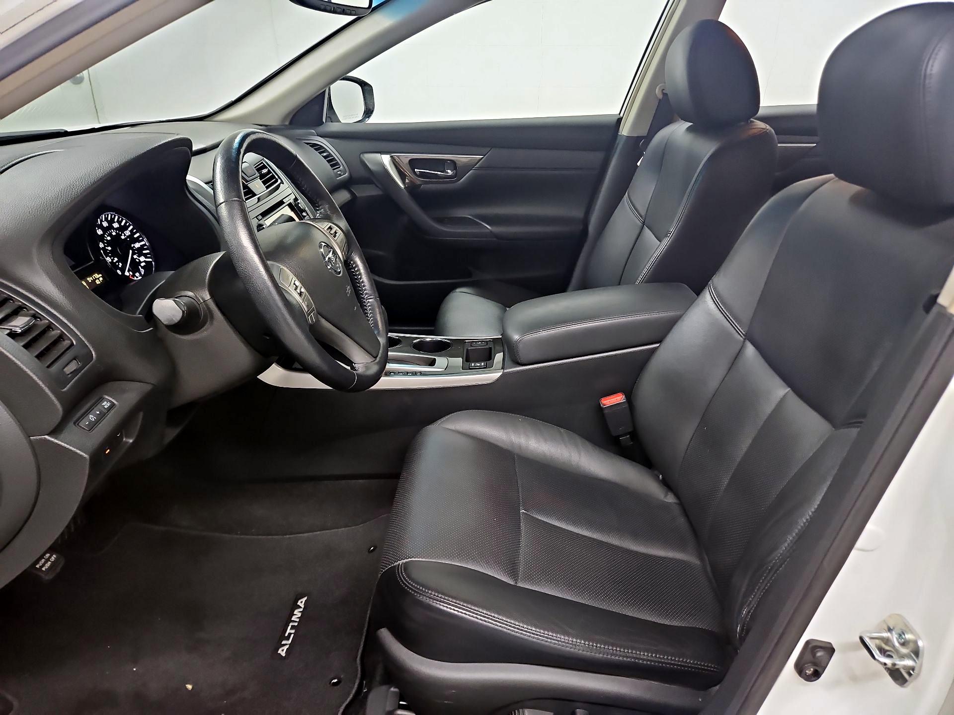 Thumbnail: 2013 Nissan Altima - 11