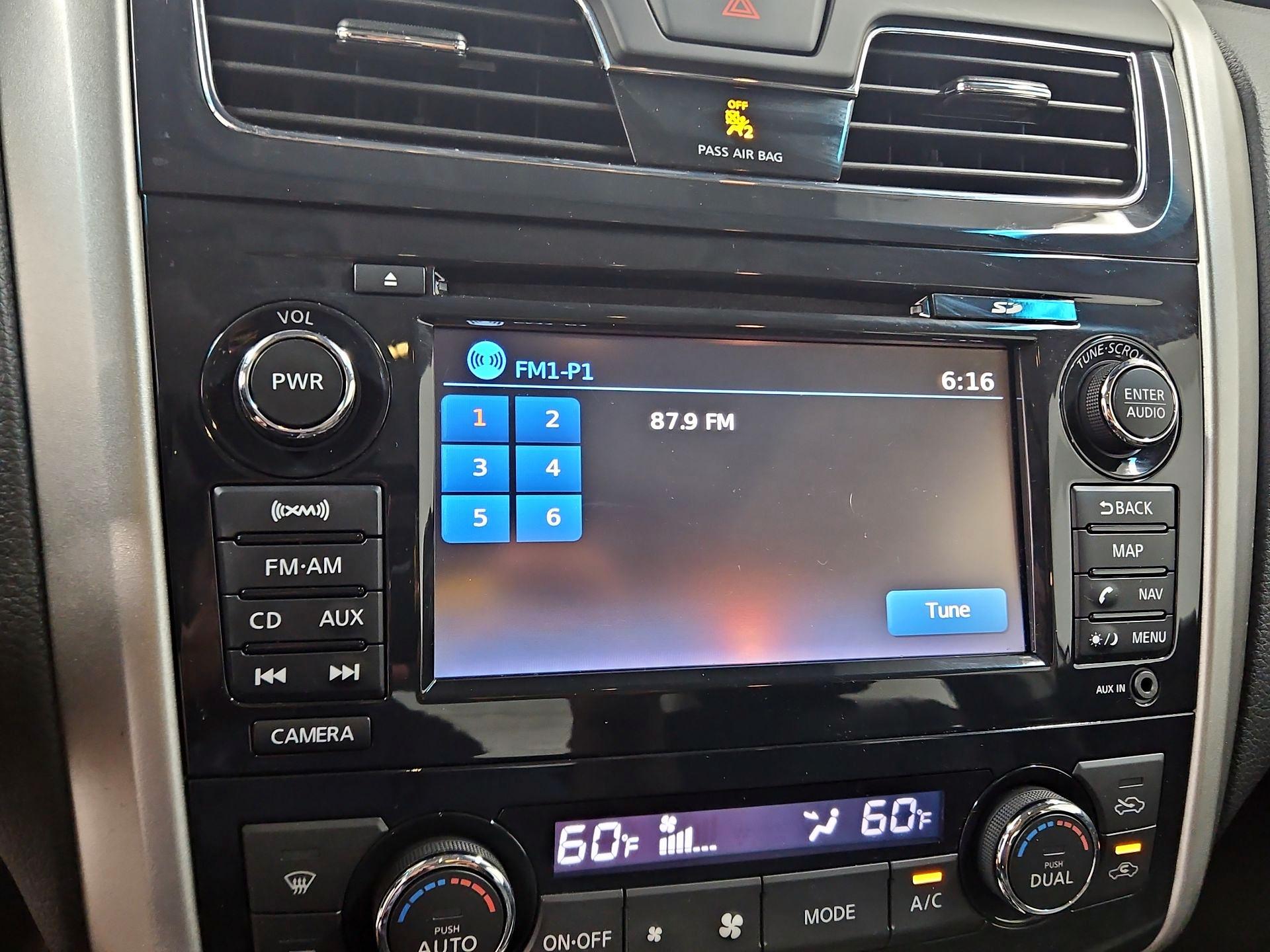 Thumbnail: 2013 Nissan Altima - 16