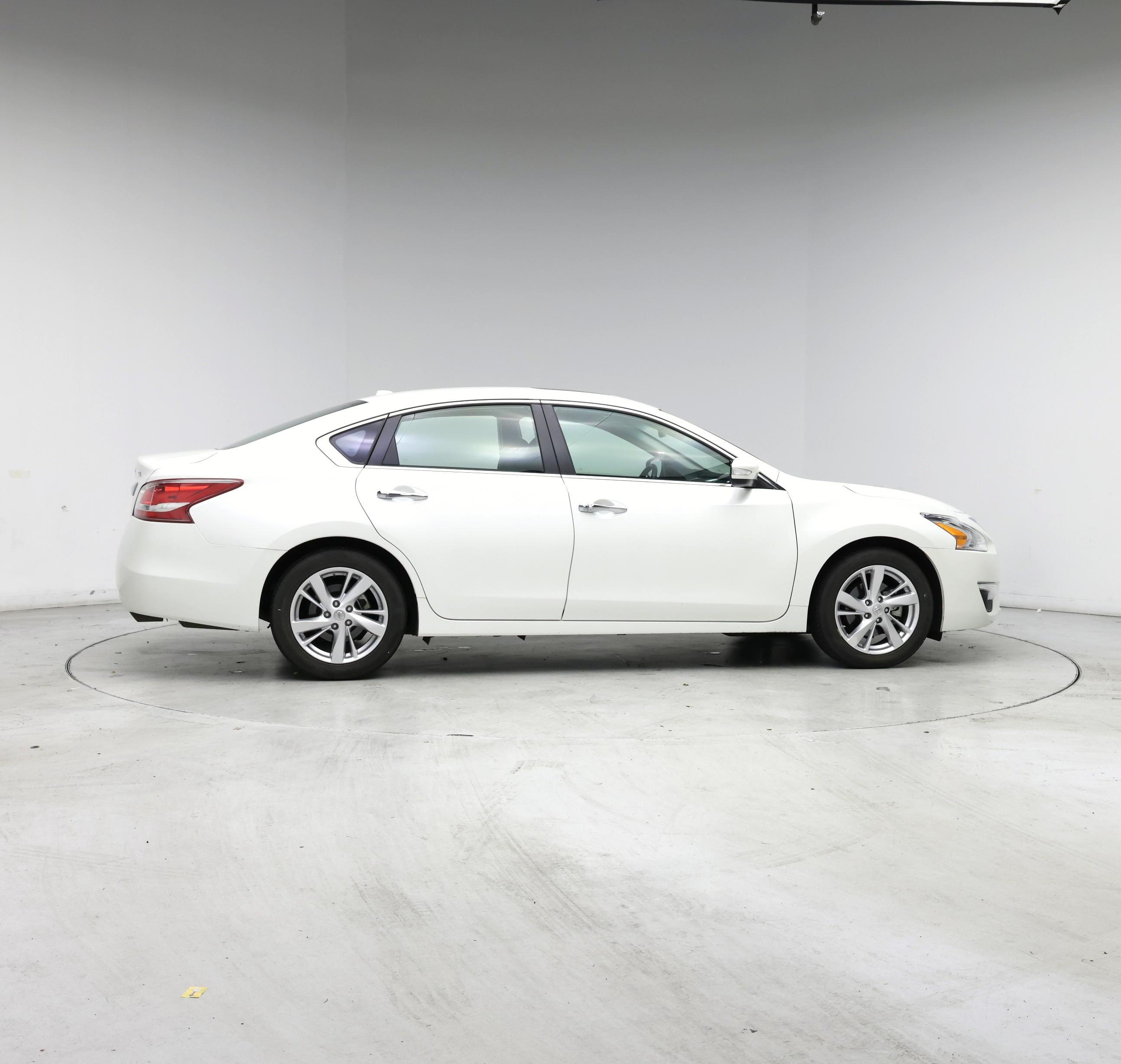 Thumbnail: 2013 Nissan Altima - 7
