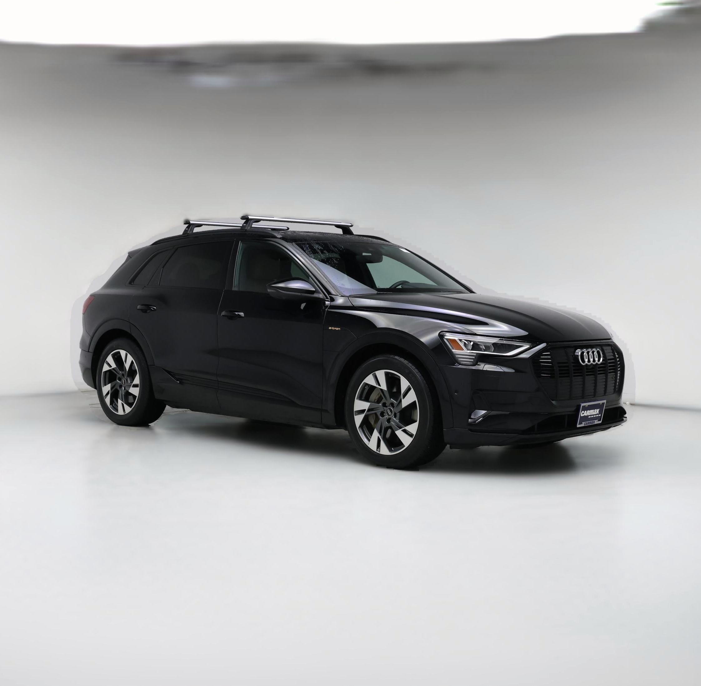 Thumbnail: 2022 Audi e-tron - 1