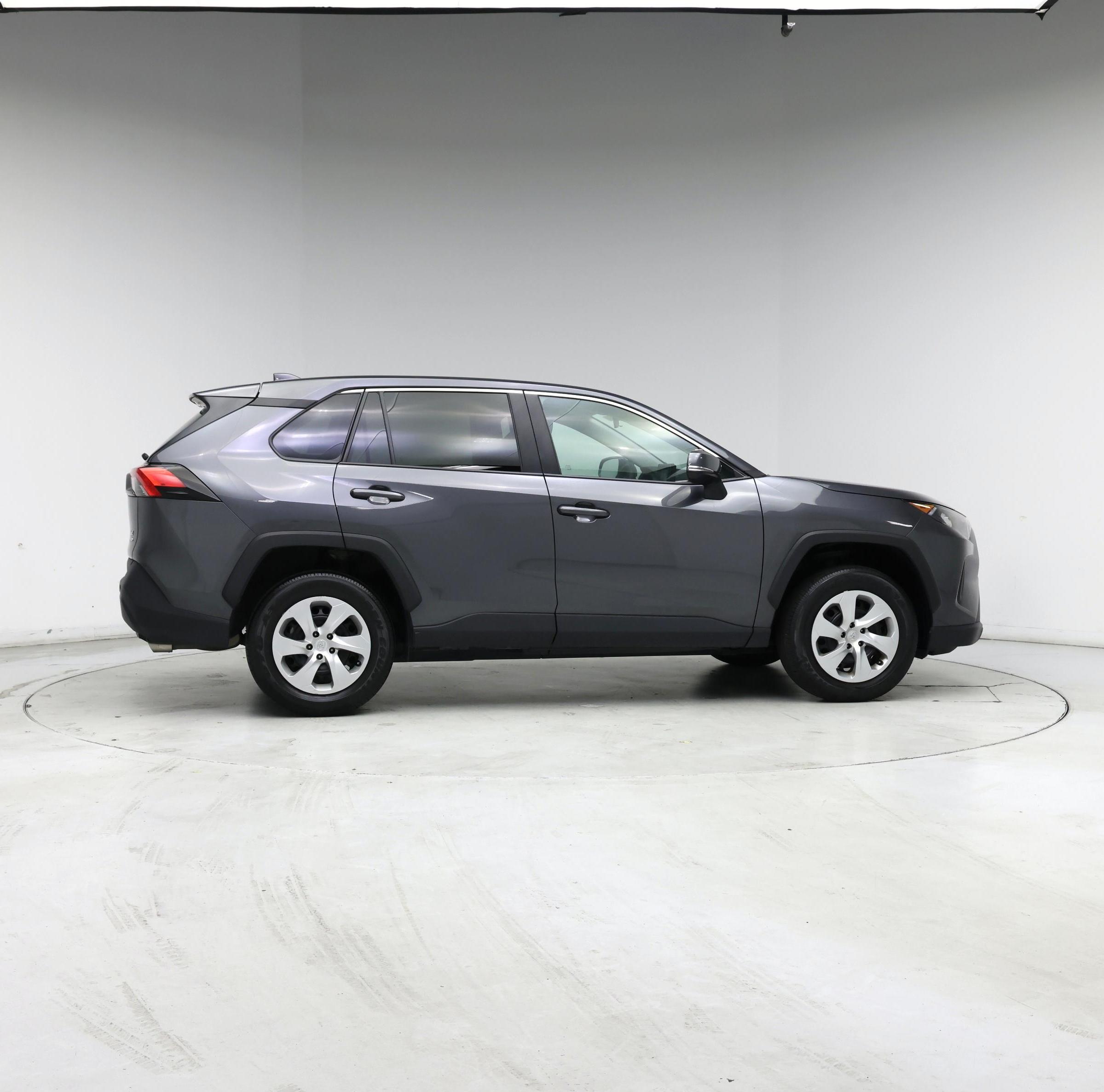Thumbnail: 2022 Toyota RAV4 - 7