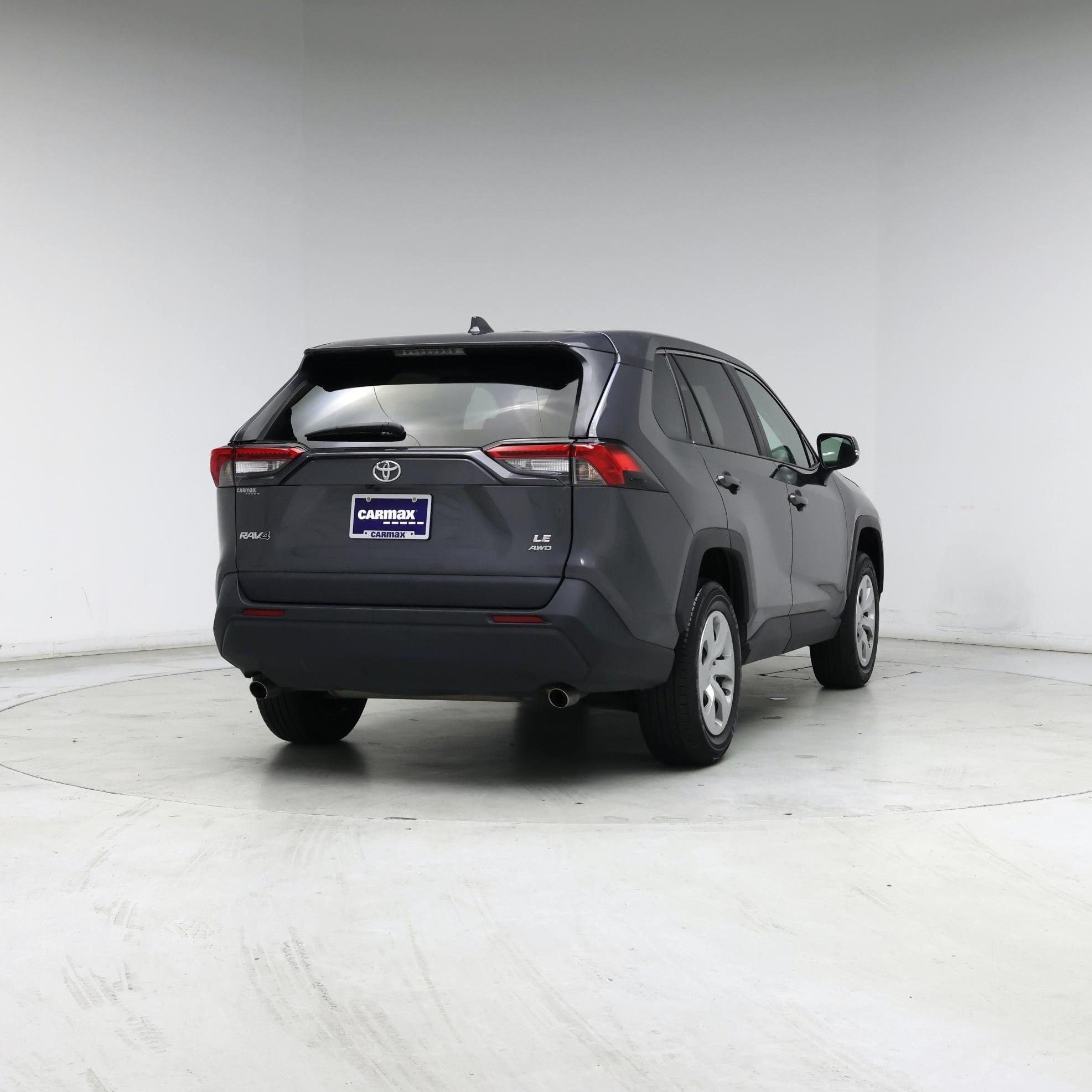 Thumbnail: 2022 Toyota RAV4 - 8
