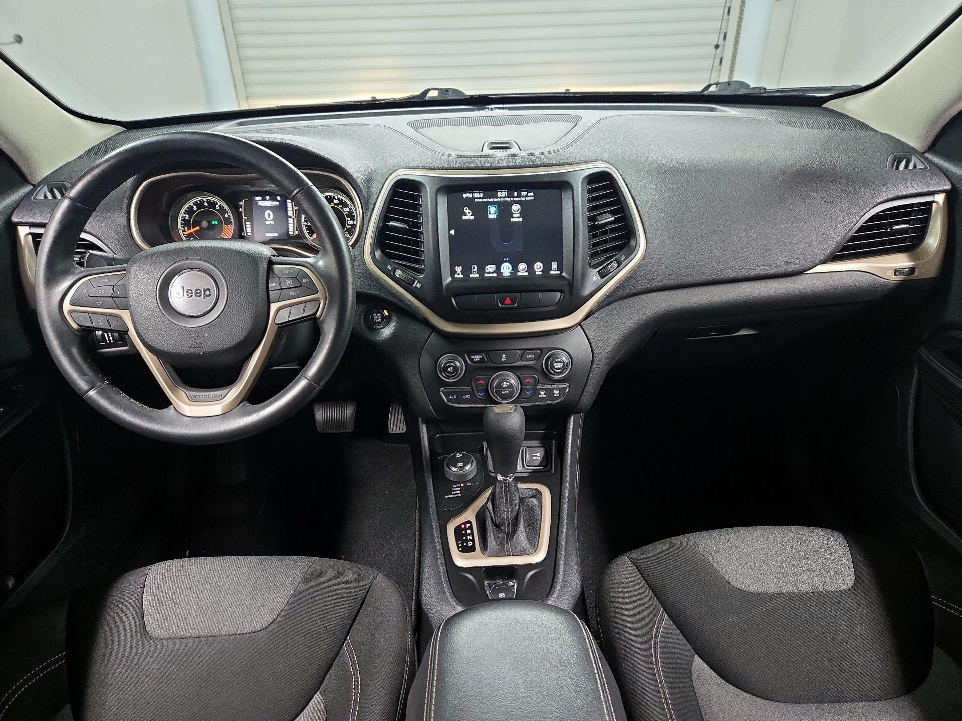 Thumbnail: 2014 Jeep Cherokee - 9