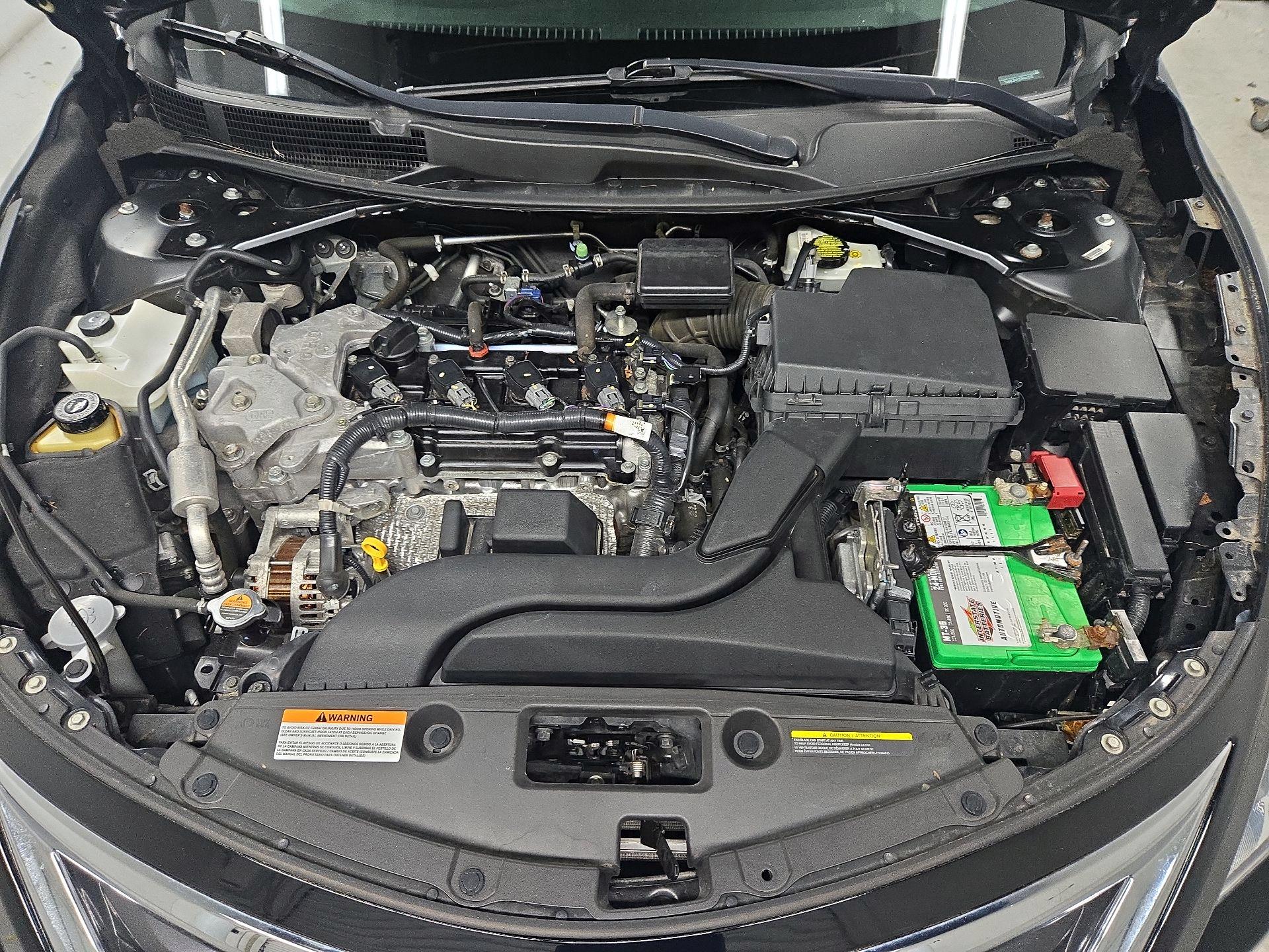 Thumbnail: 2013 Nissan Altima - 19