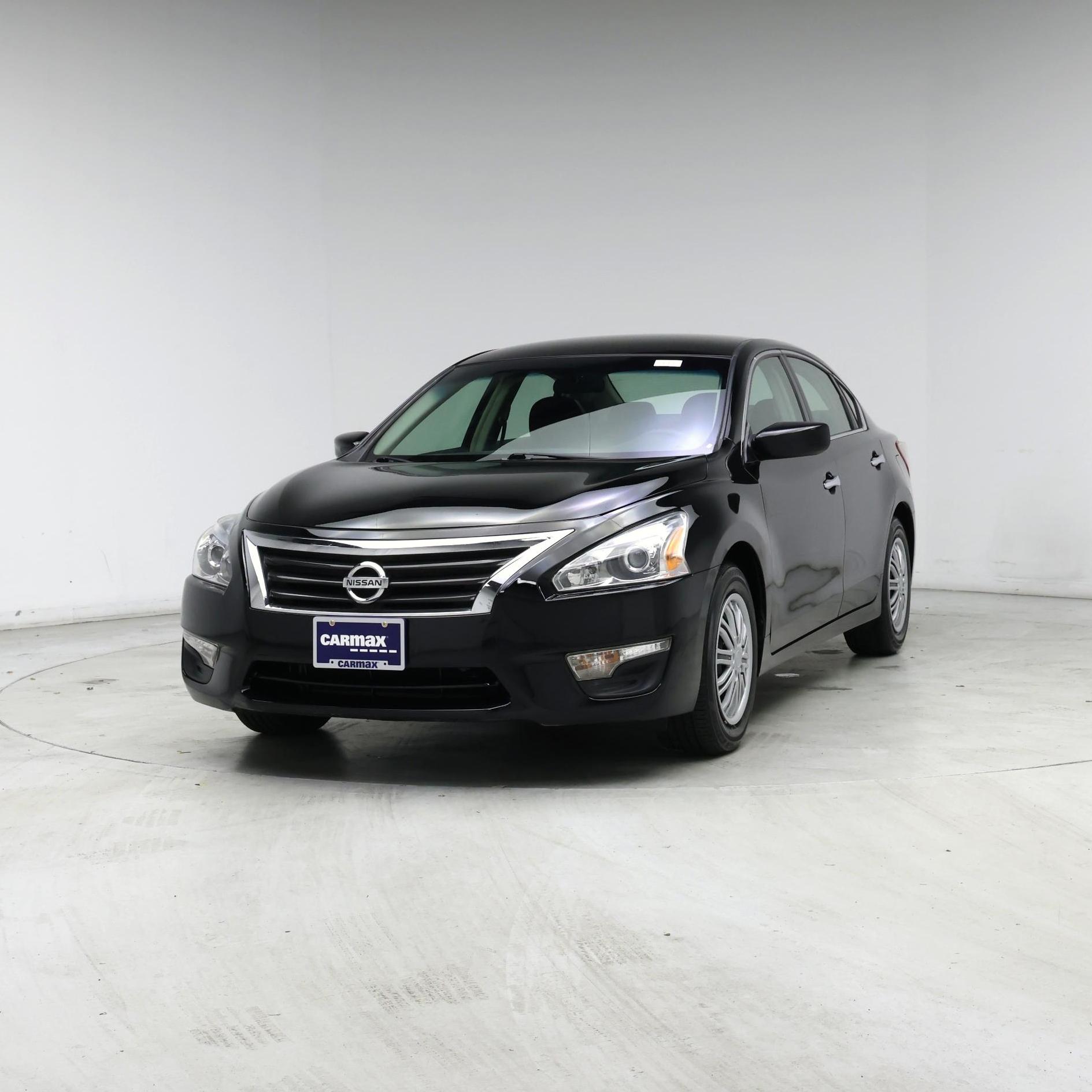 Thumbnail: 2013 Nissan Altima - 4