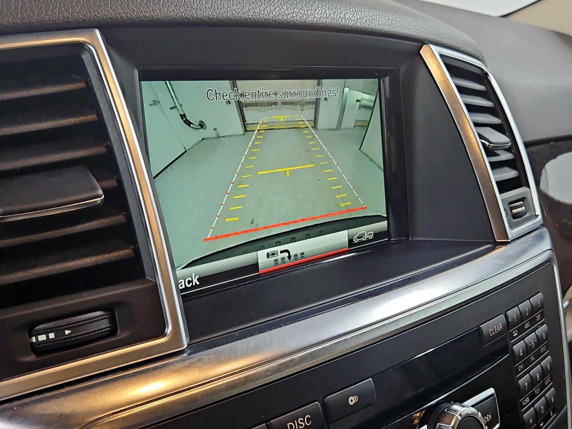 Thumbnail: 2014 Mercedes-Benz M-Class - 15