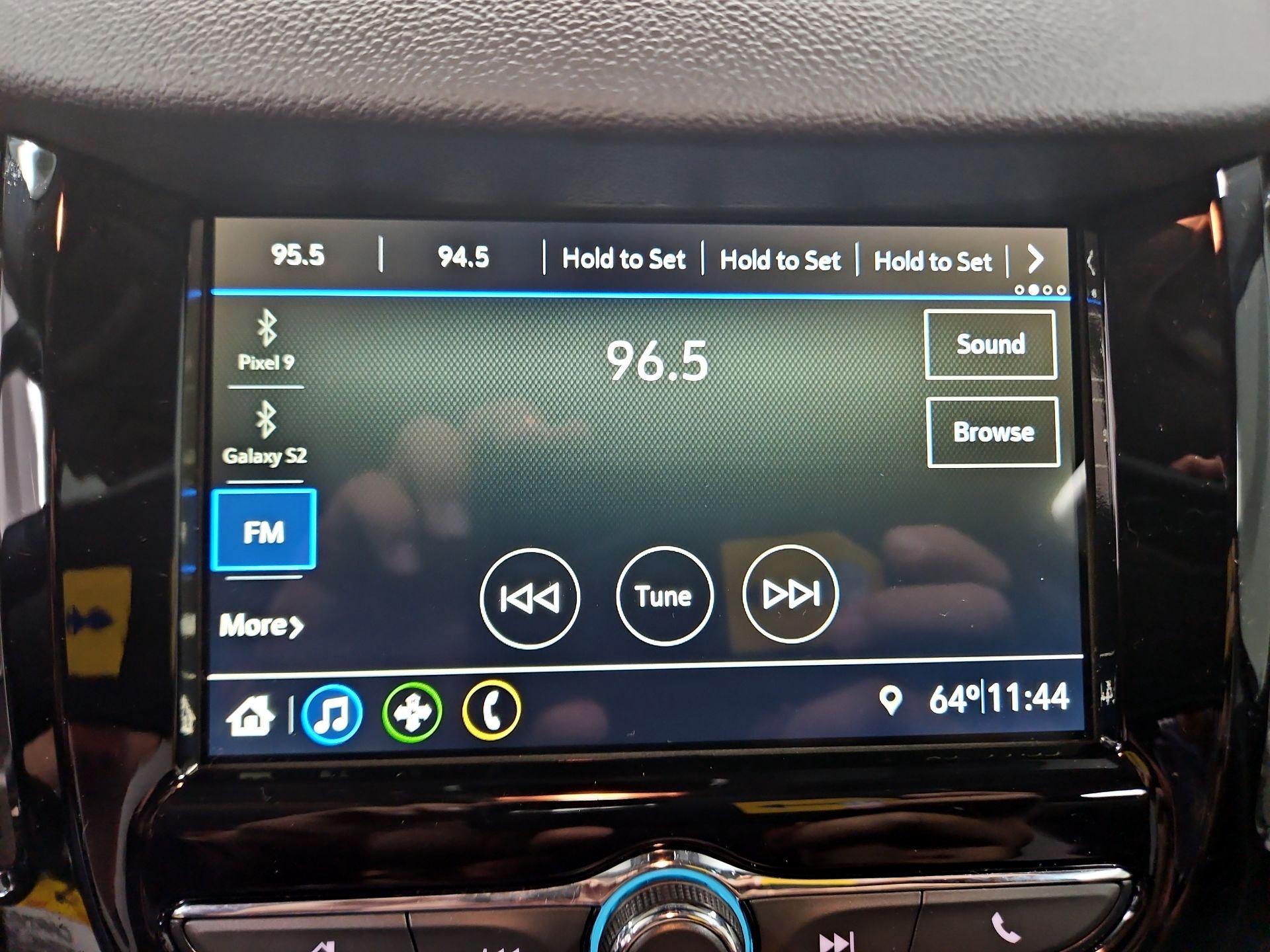 Thumbnail: 2019 Chevrolet Trax - 15