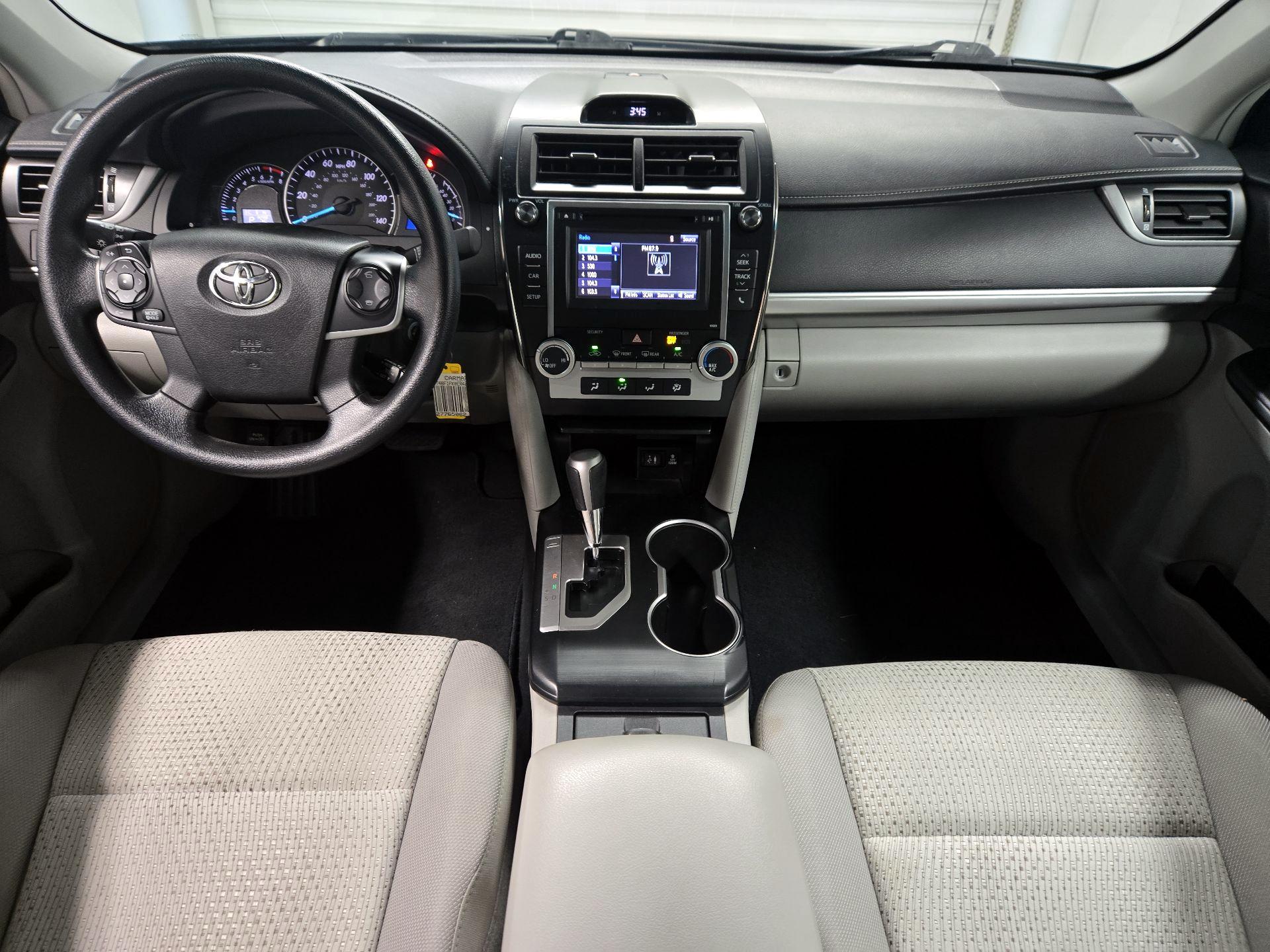 Thumbnail: 2014 Toyota Camry - 9