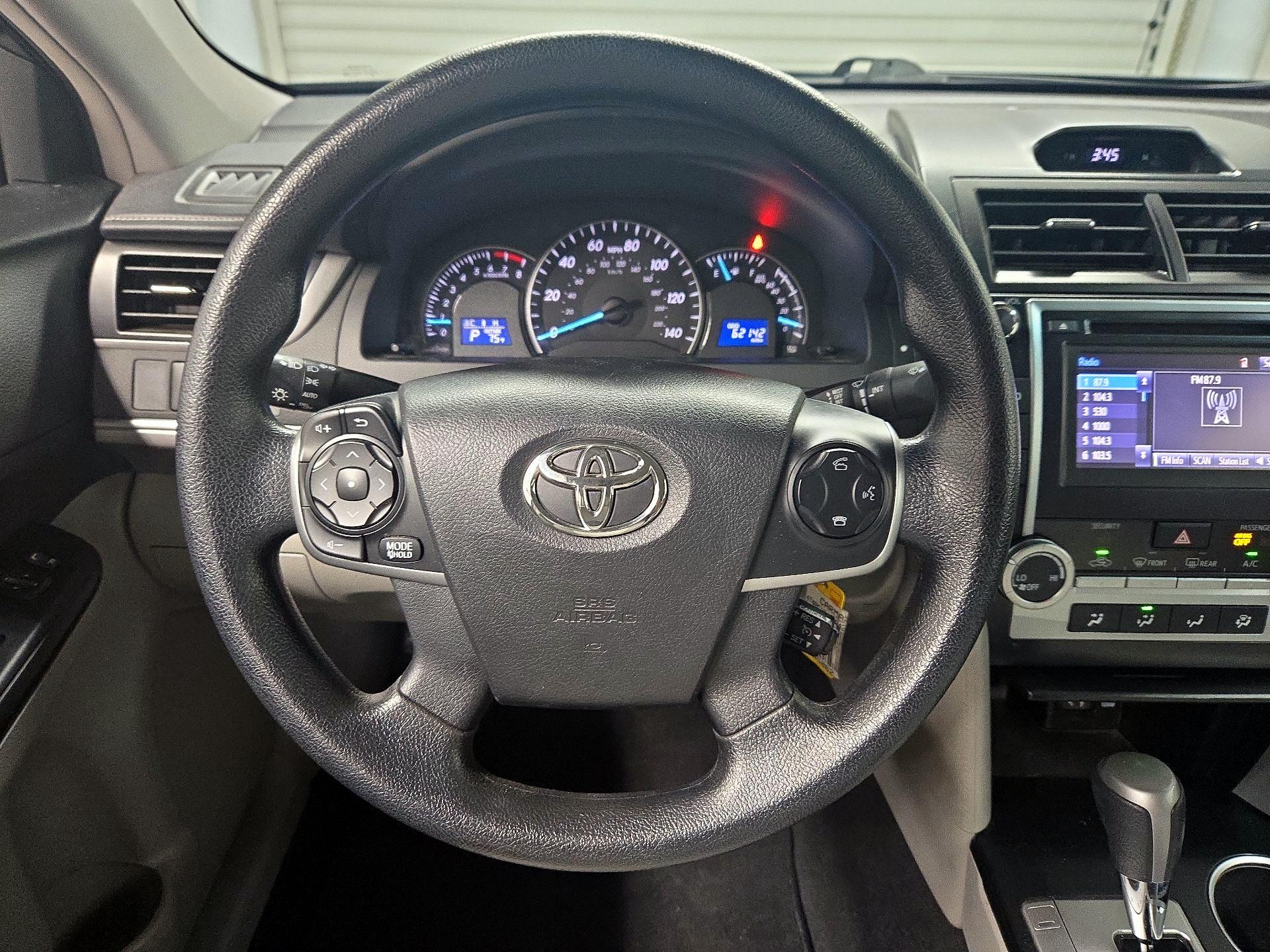 Thumbnail: 2014 Toyota Camry - 10