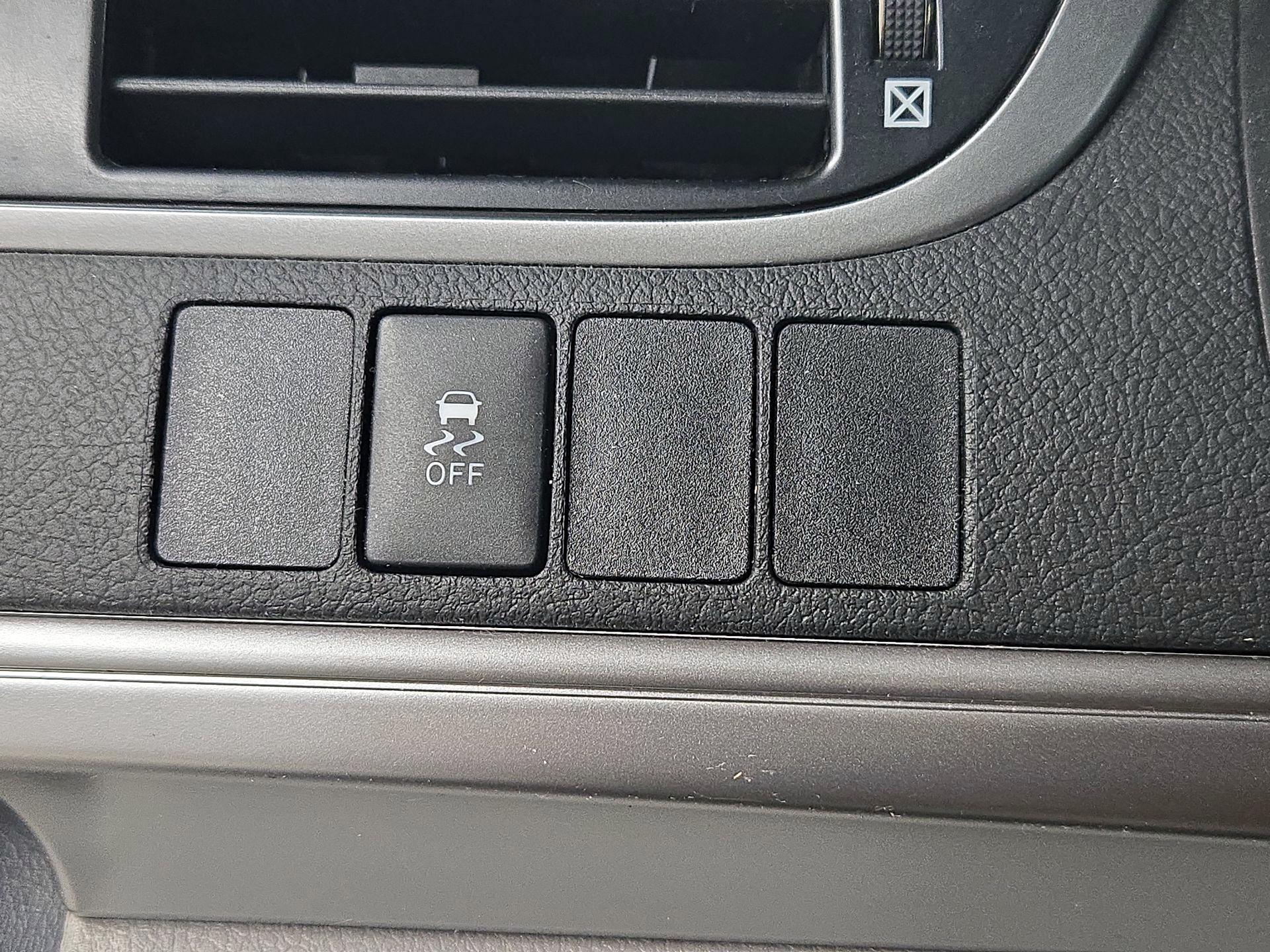 Thumbnail: 2014 Toyota Camry - 13