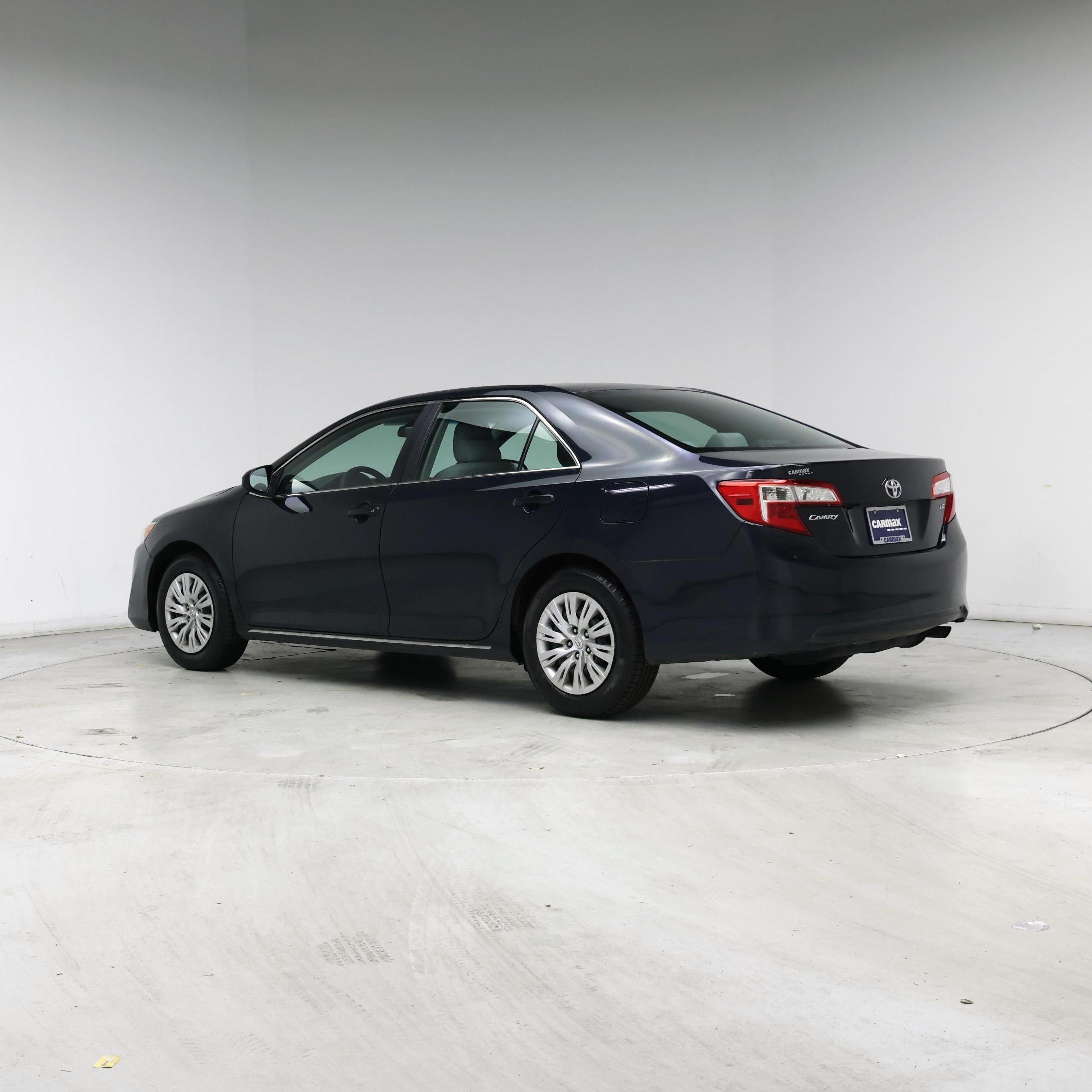Thumbnail: 2014 Toyota Camry - 2