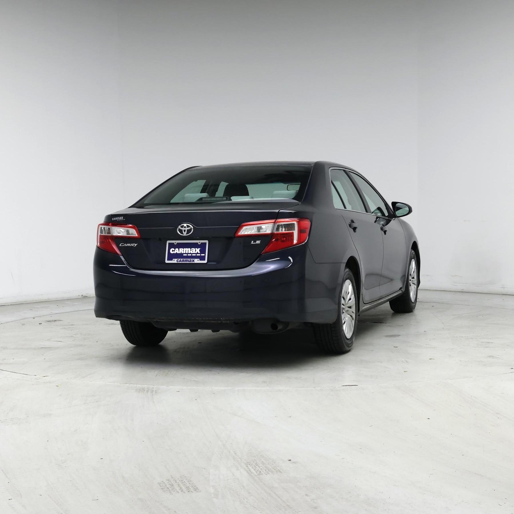 Thumbnail: 2014 Toyota Camry - 8