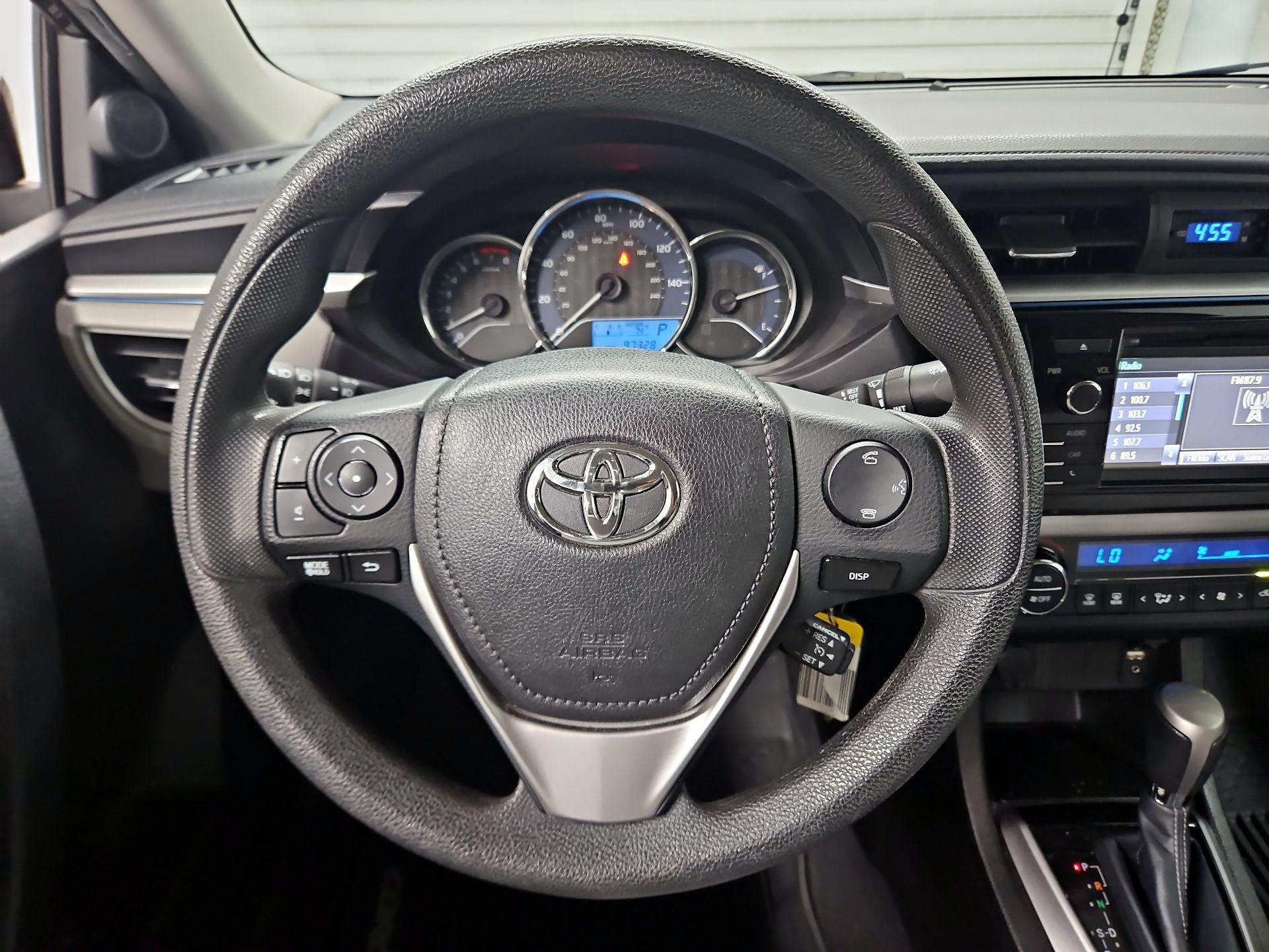Thumbnail: 2015 Toyota Corolla - 10