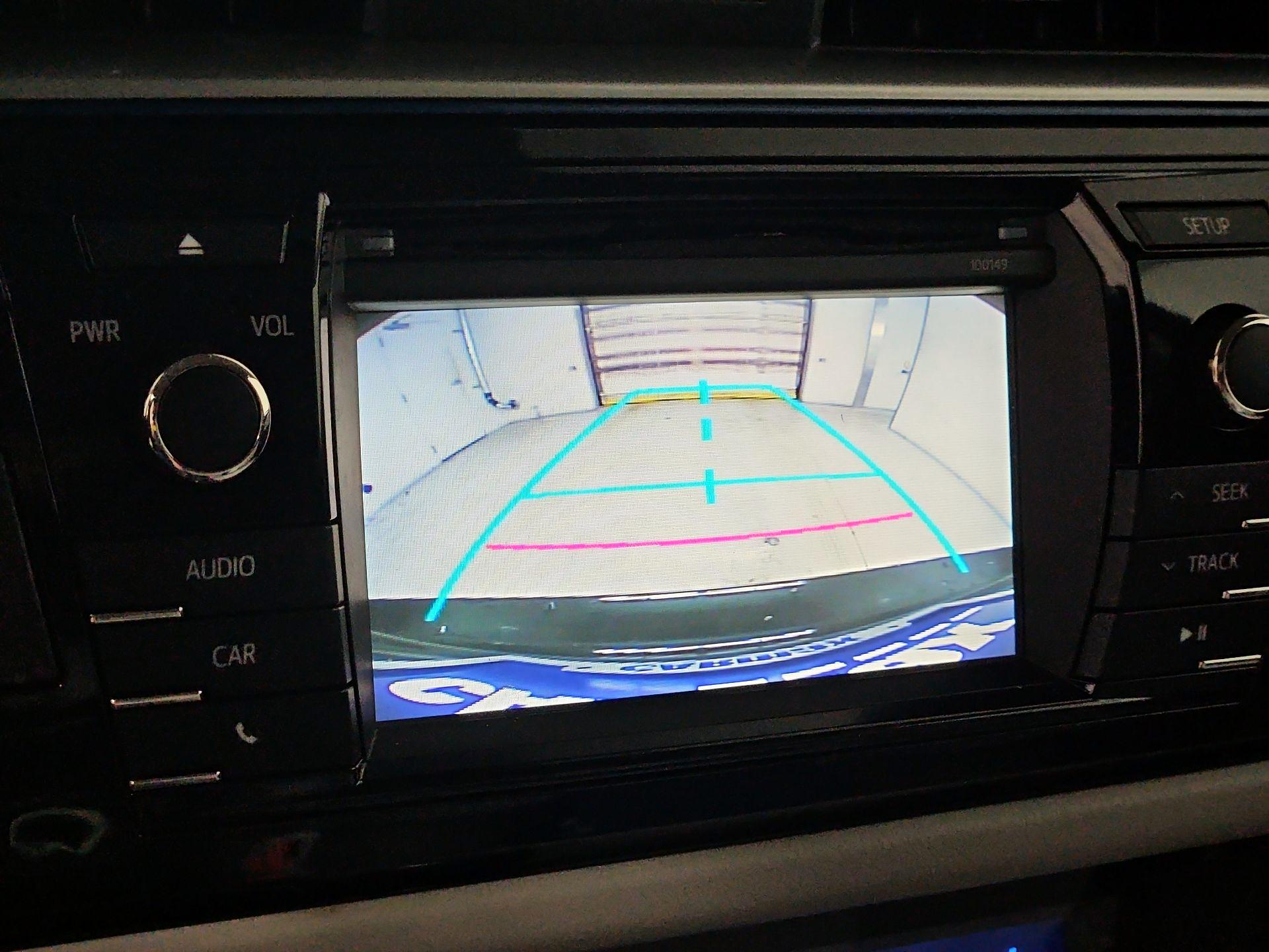 Thumbnail: 2015 Toyota Corolla - 14