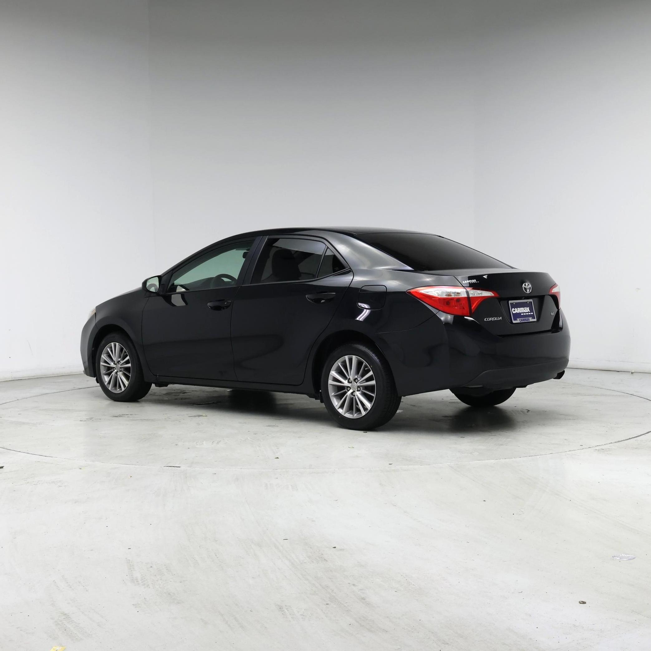 Thumbnail: 2015 Toyota Corolla - 2