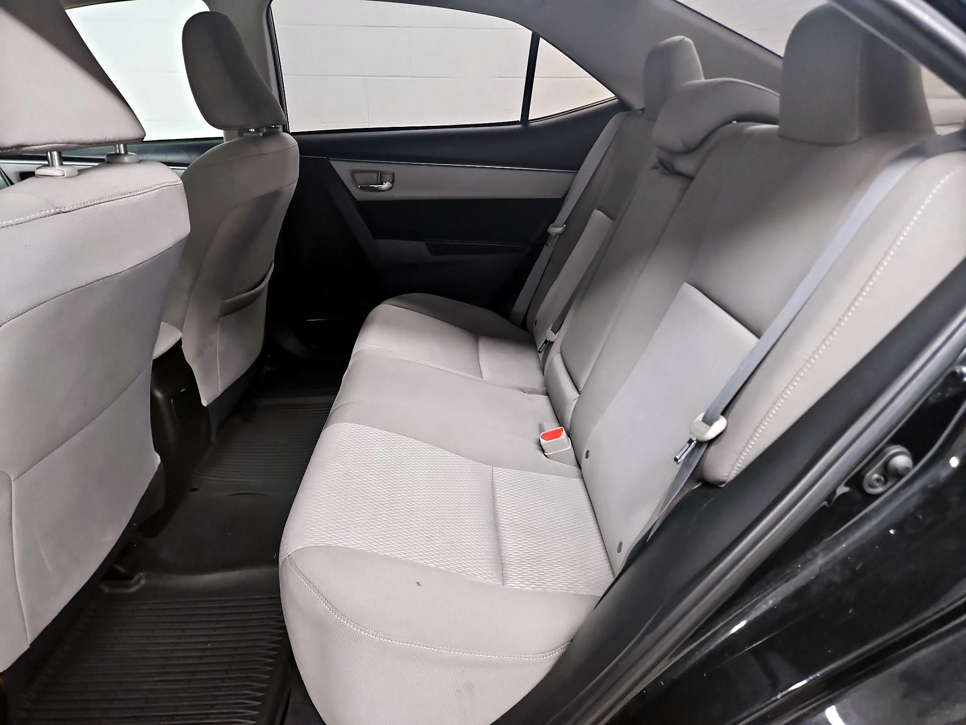 Thumbnail: 2015 Toyota Corolla - 19