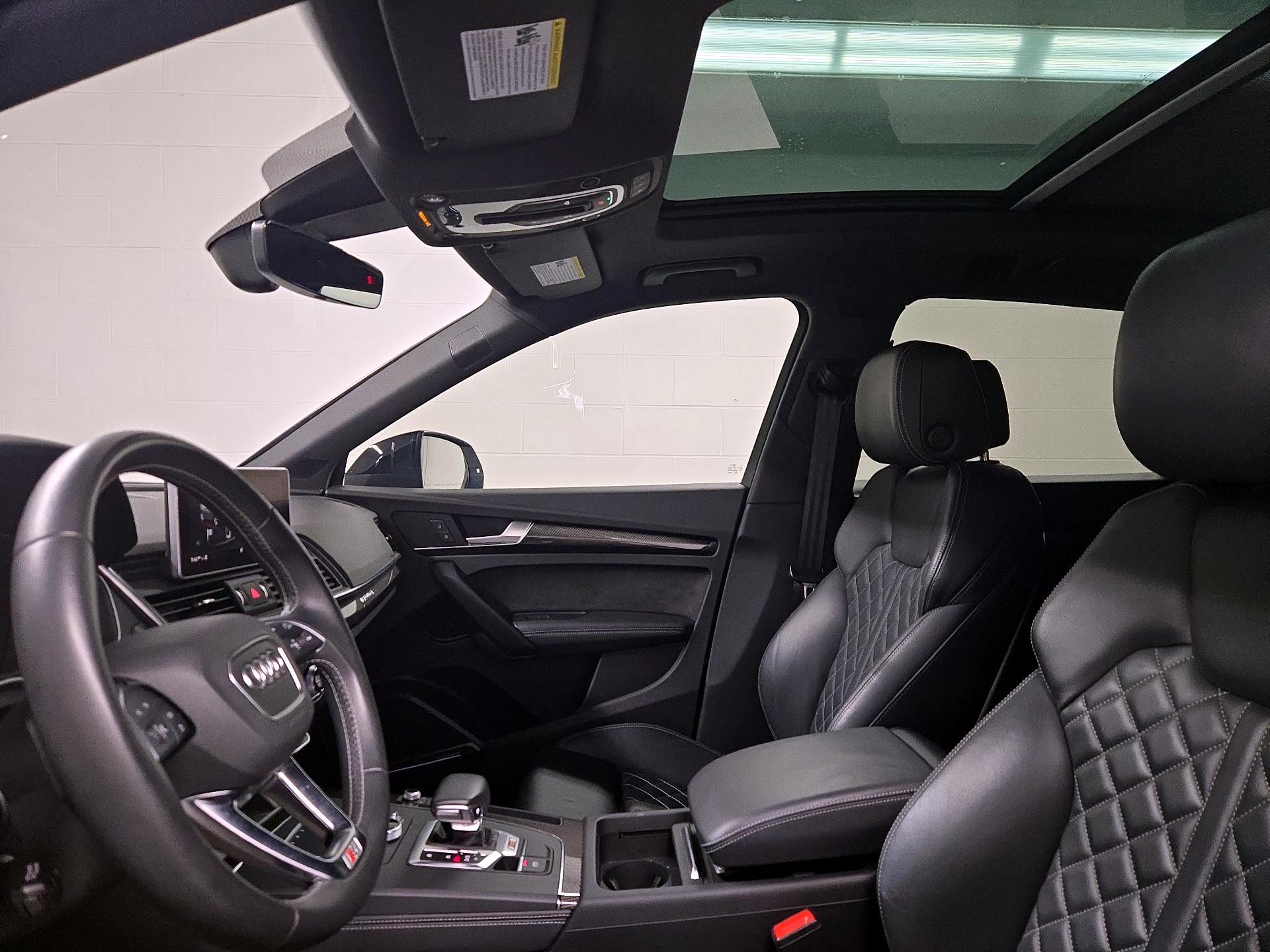 Thumbnail: 2019 Audi SQ5 - 20