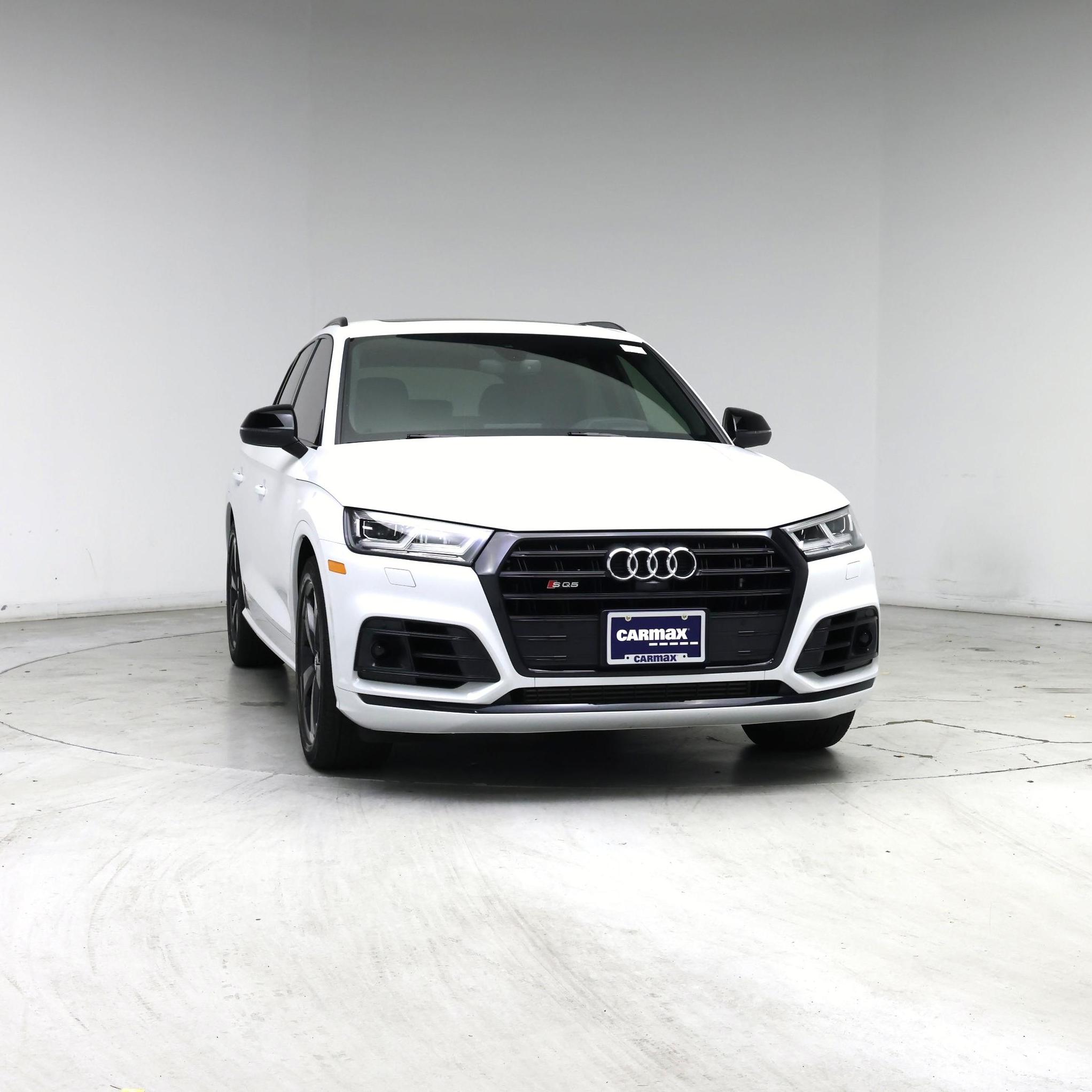 Thumbnail: 2019 Audi SQ5 - 5
