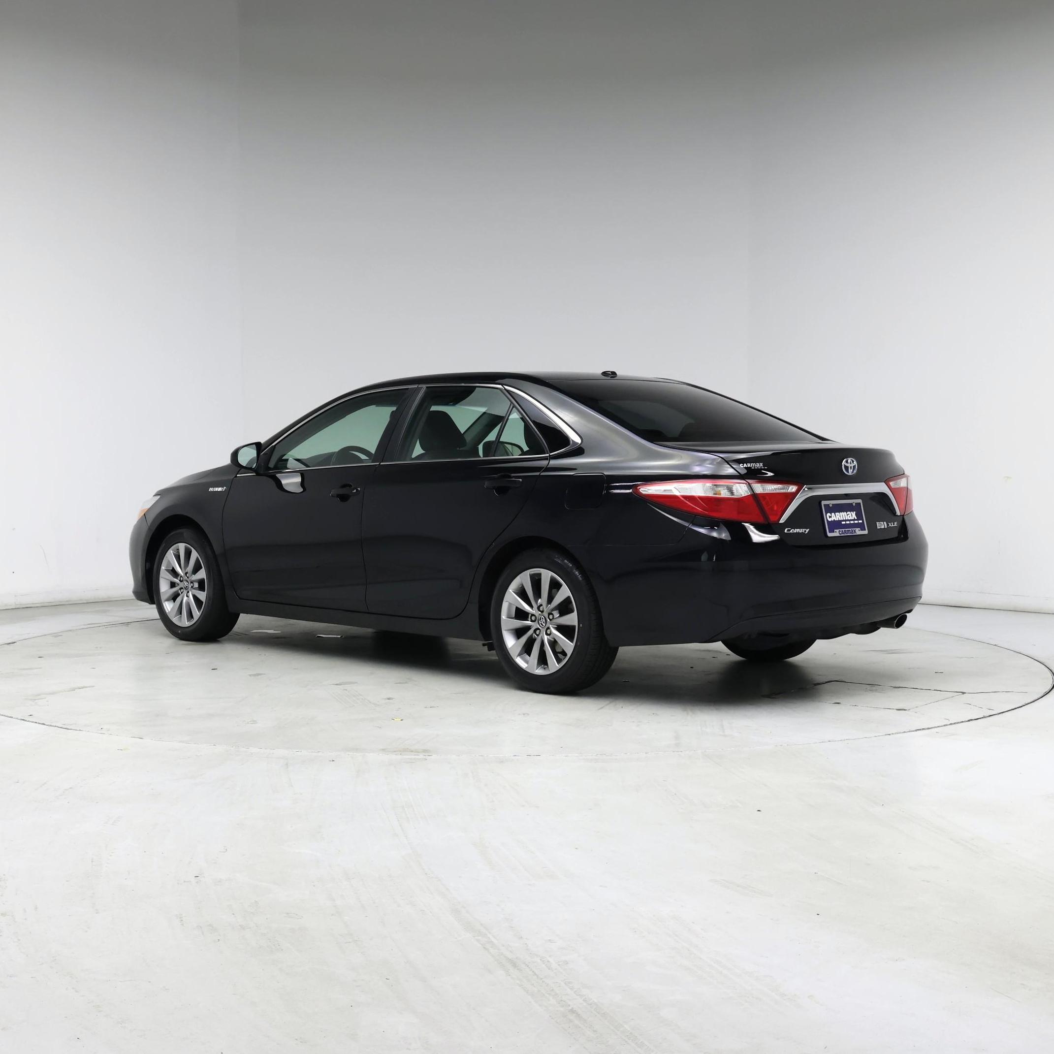Thumbnail: 2016 Toyota Camry - 2