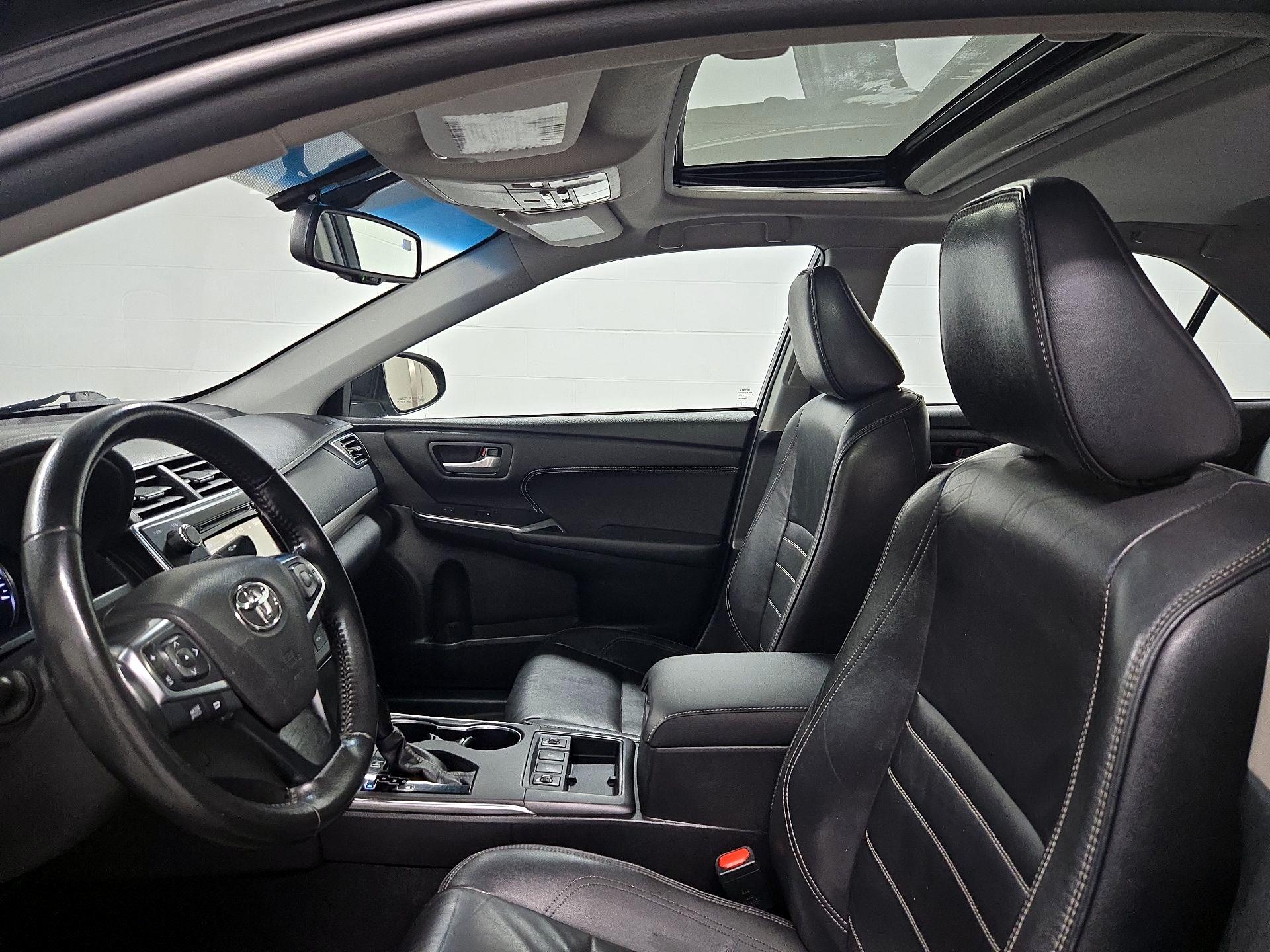 Thumbnail: 2016 Toyota Camry - 20