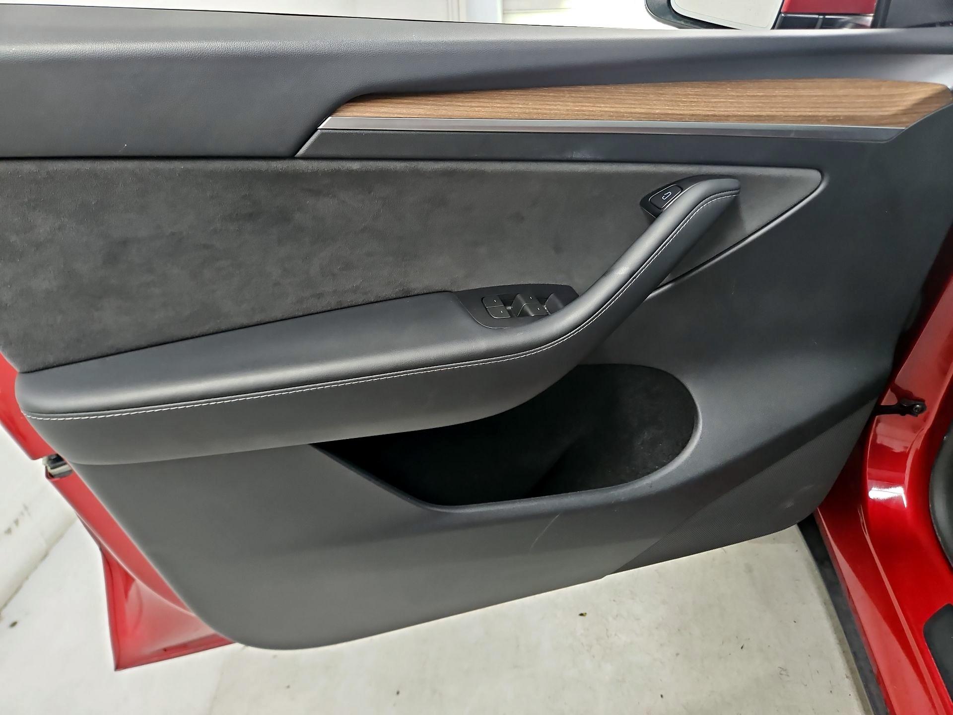 Thumbnail: 2024 Tesla Model Y - 12