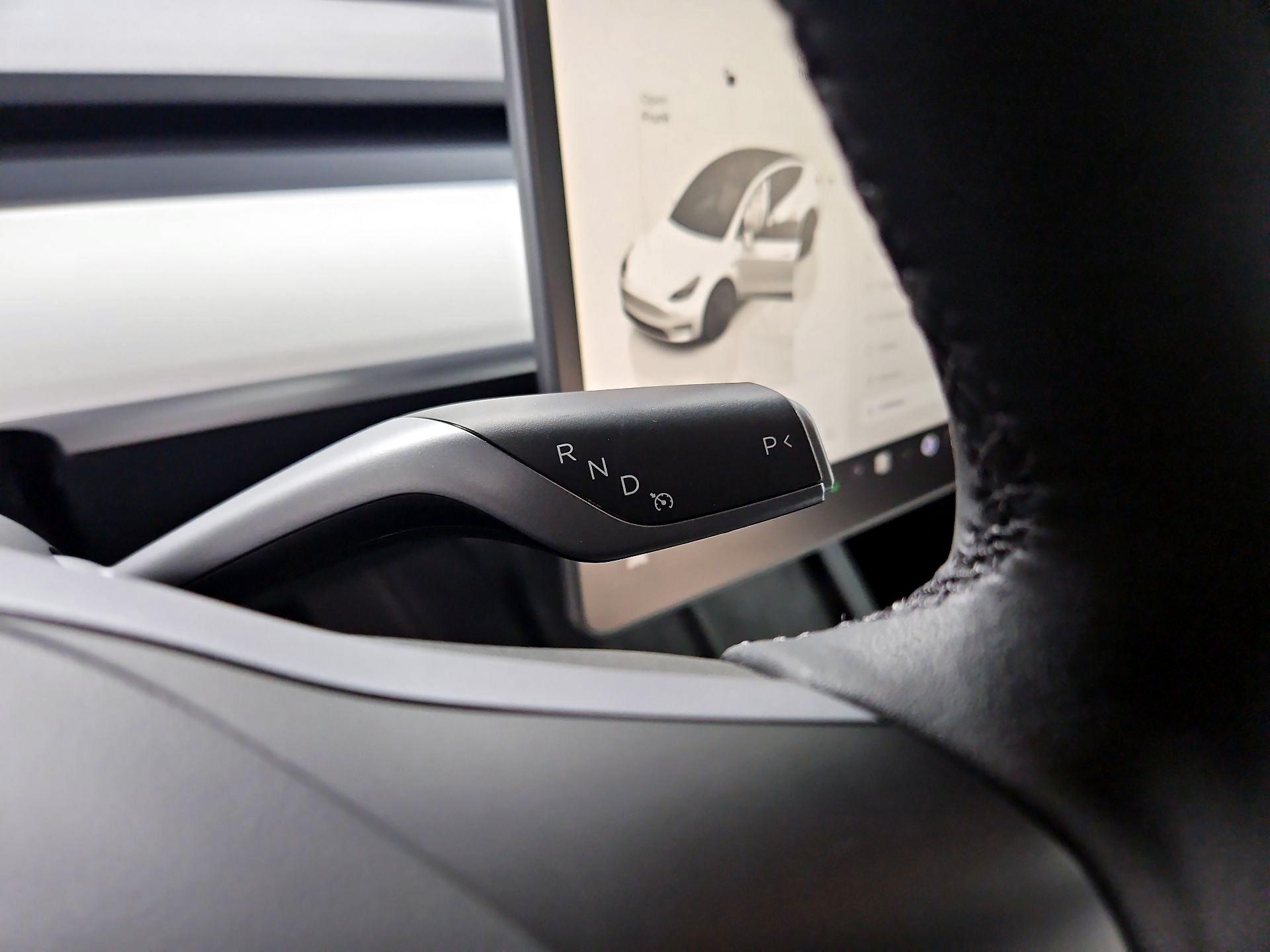 Thumbnail: 2023 Tesla Model Y - 17