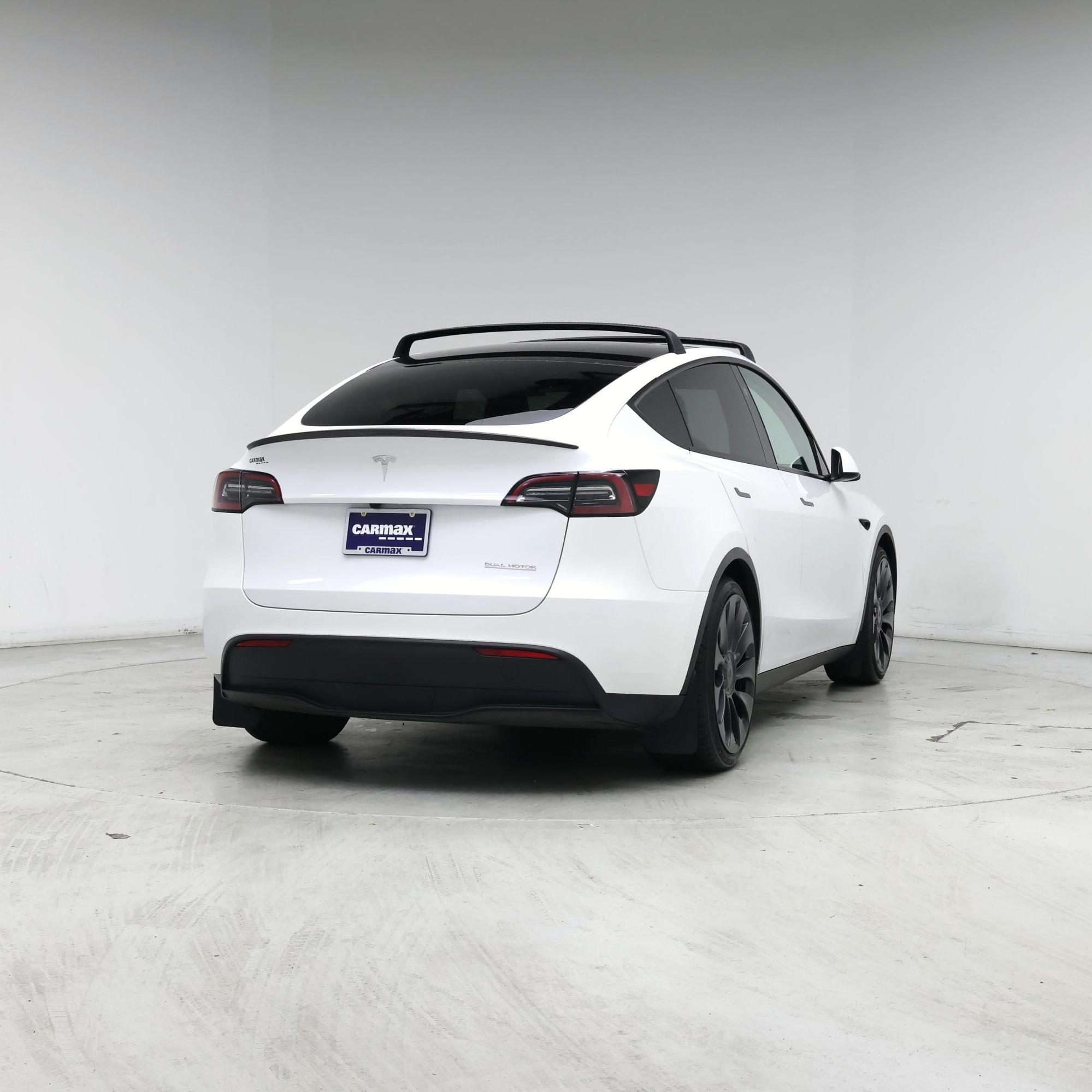 Thumbnail: 2023 Tesla Model Y - 8