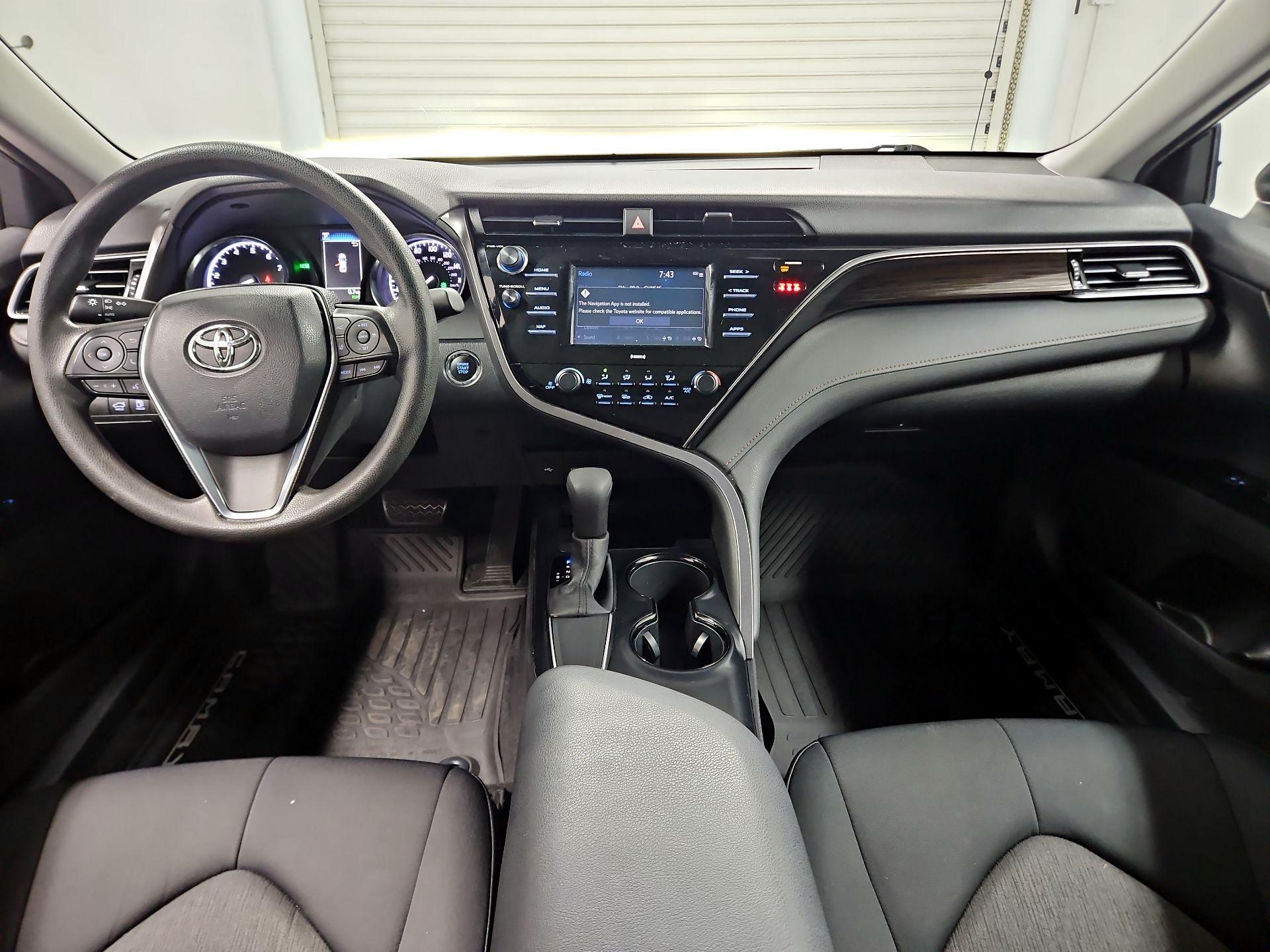 Thumbnail: 2020 Toyota Camry - 9