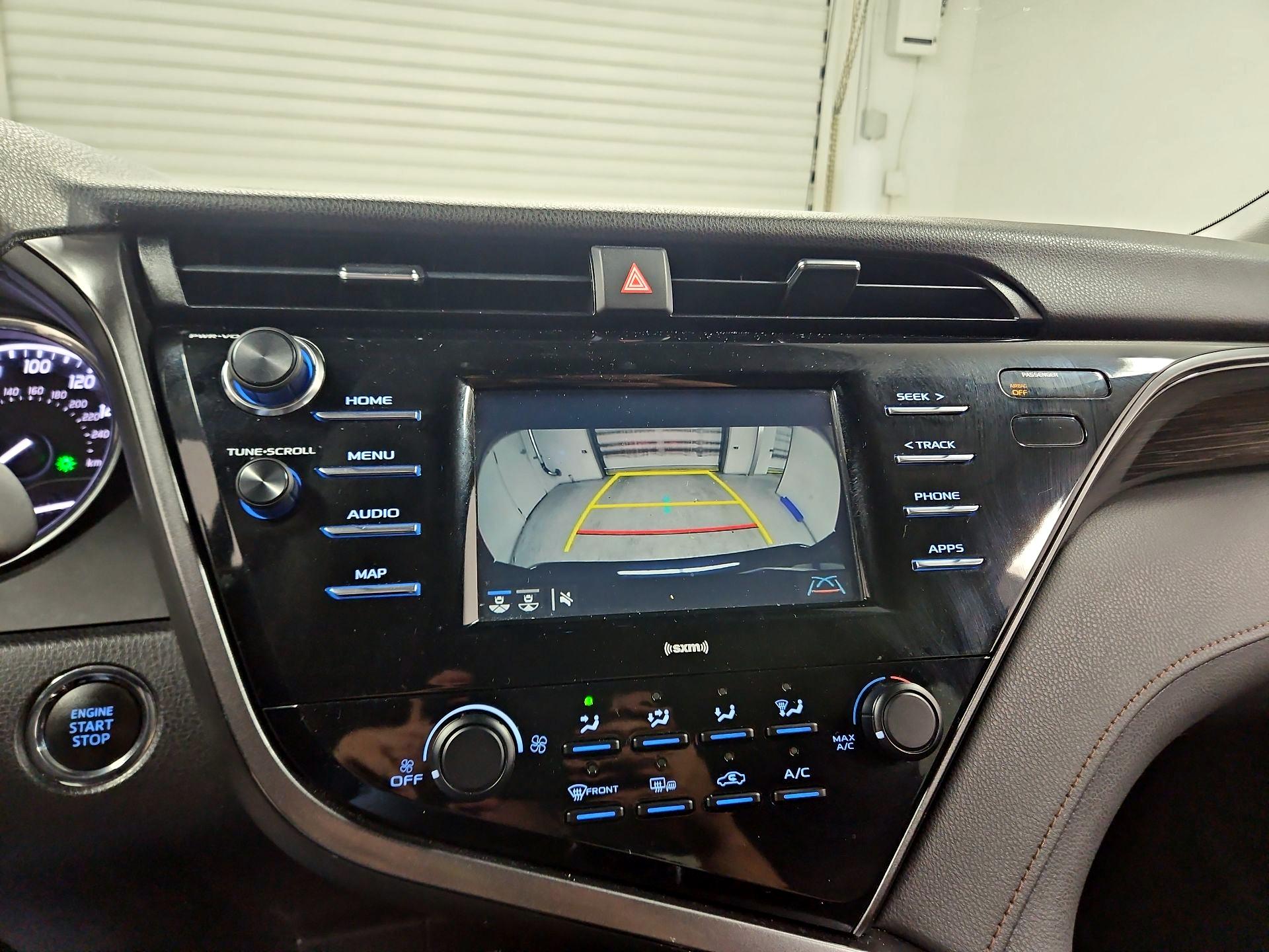 Thumbnail: 2020 Toyota Camry - 14