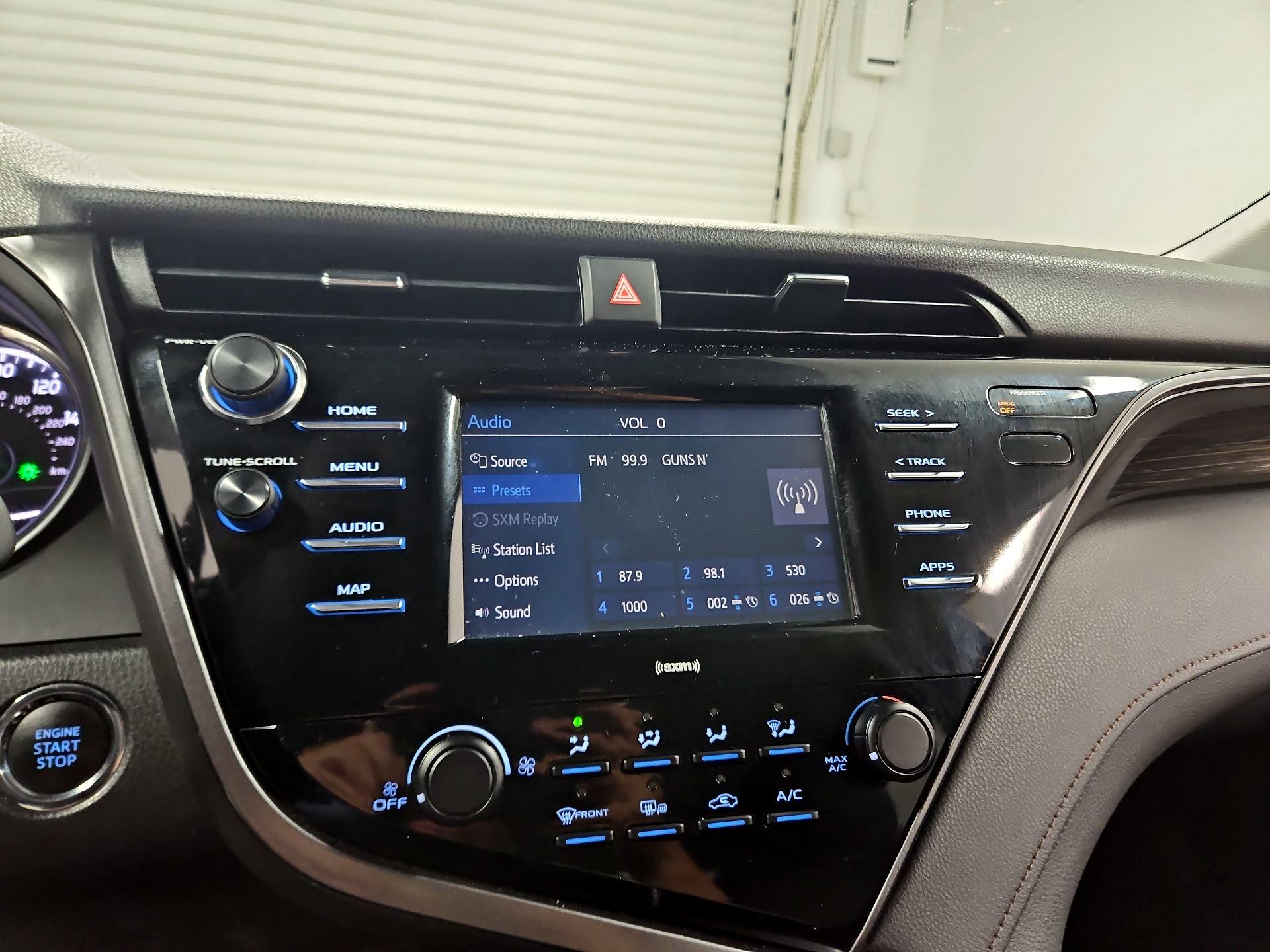 Thumbnail: 2020 Toyota Camry - 15