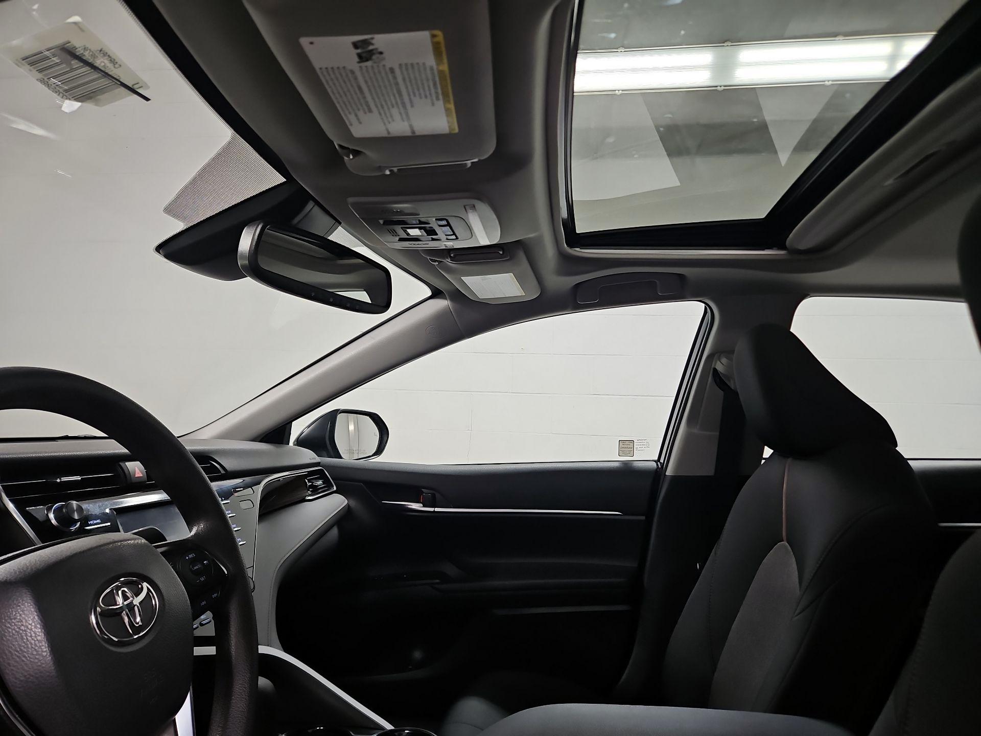 Thumbnail: 2020 Toyota Camry - 19