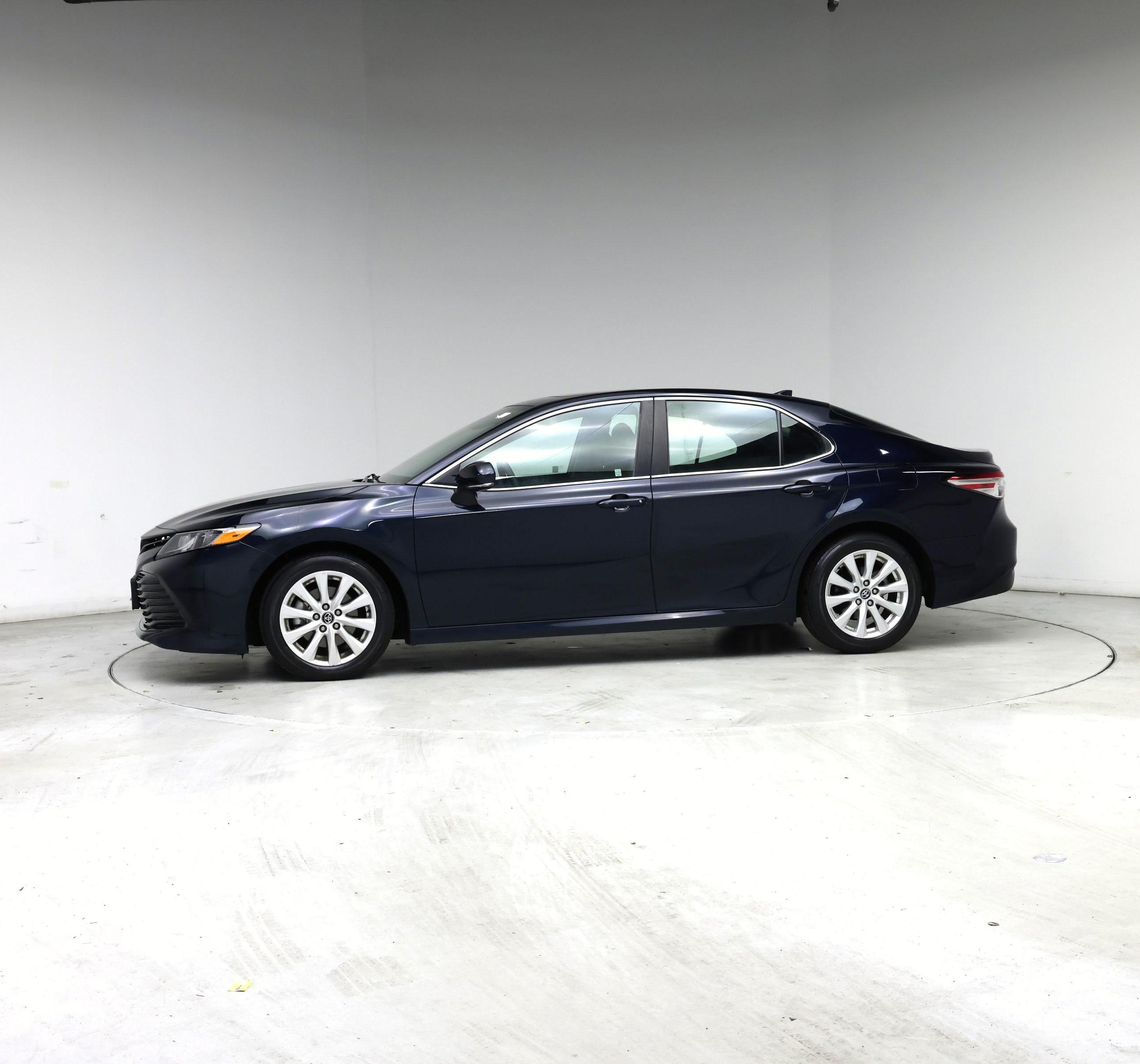 Thumbnail: 2020 Toyota Camry - 3