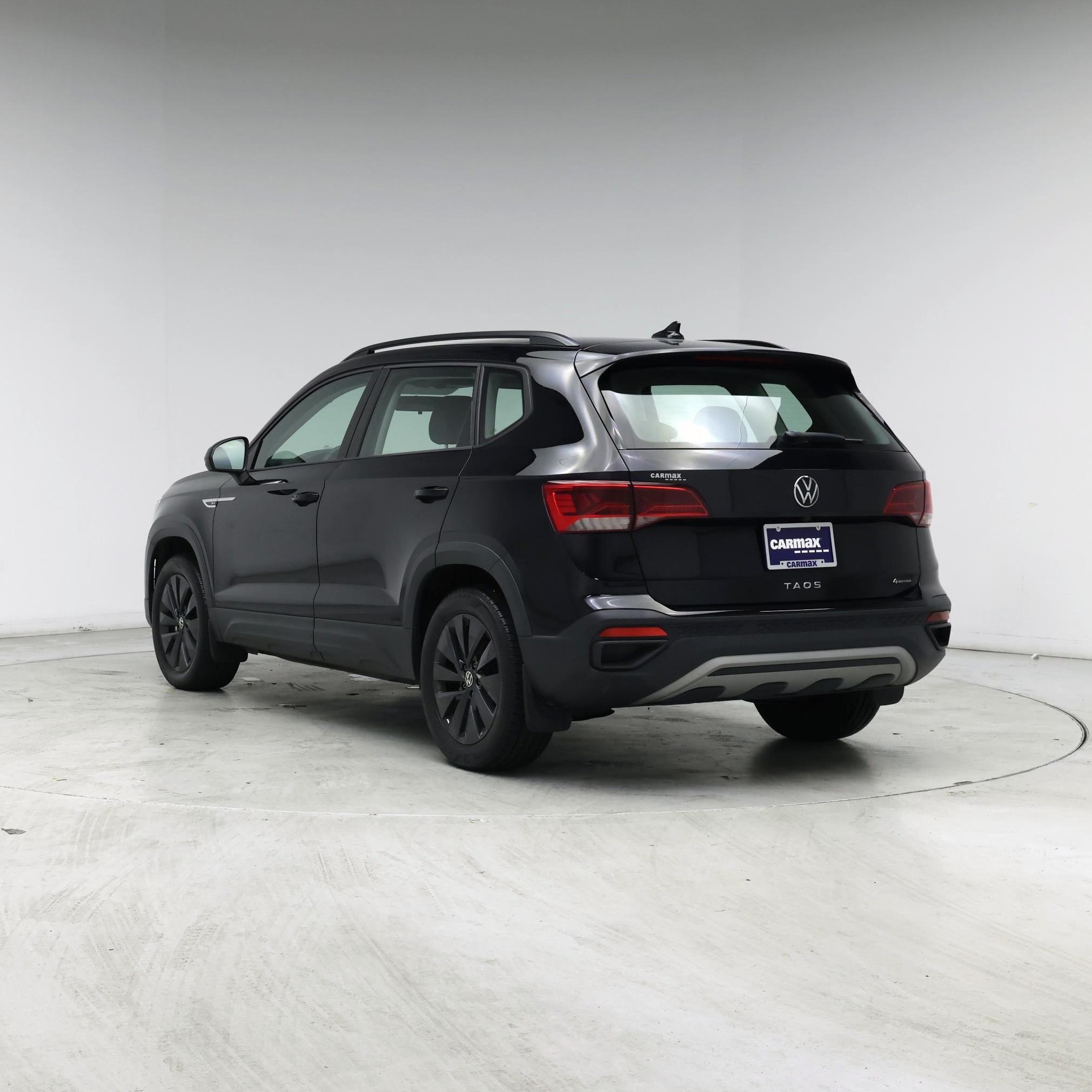 Thumbnail: 2022 Volkswagen Taos - 2