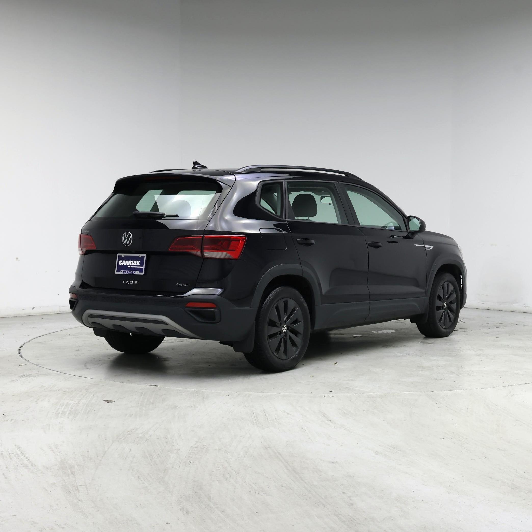 Thumbnail: 2022 Volkswagen Taos - 8