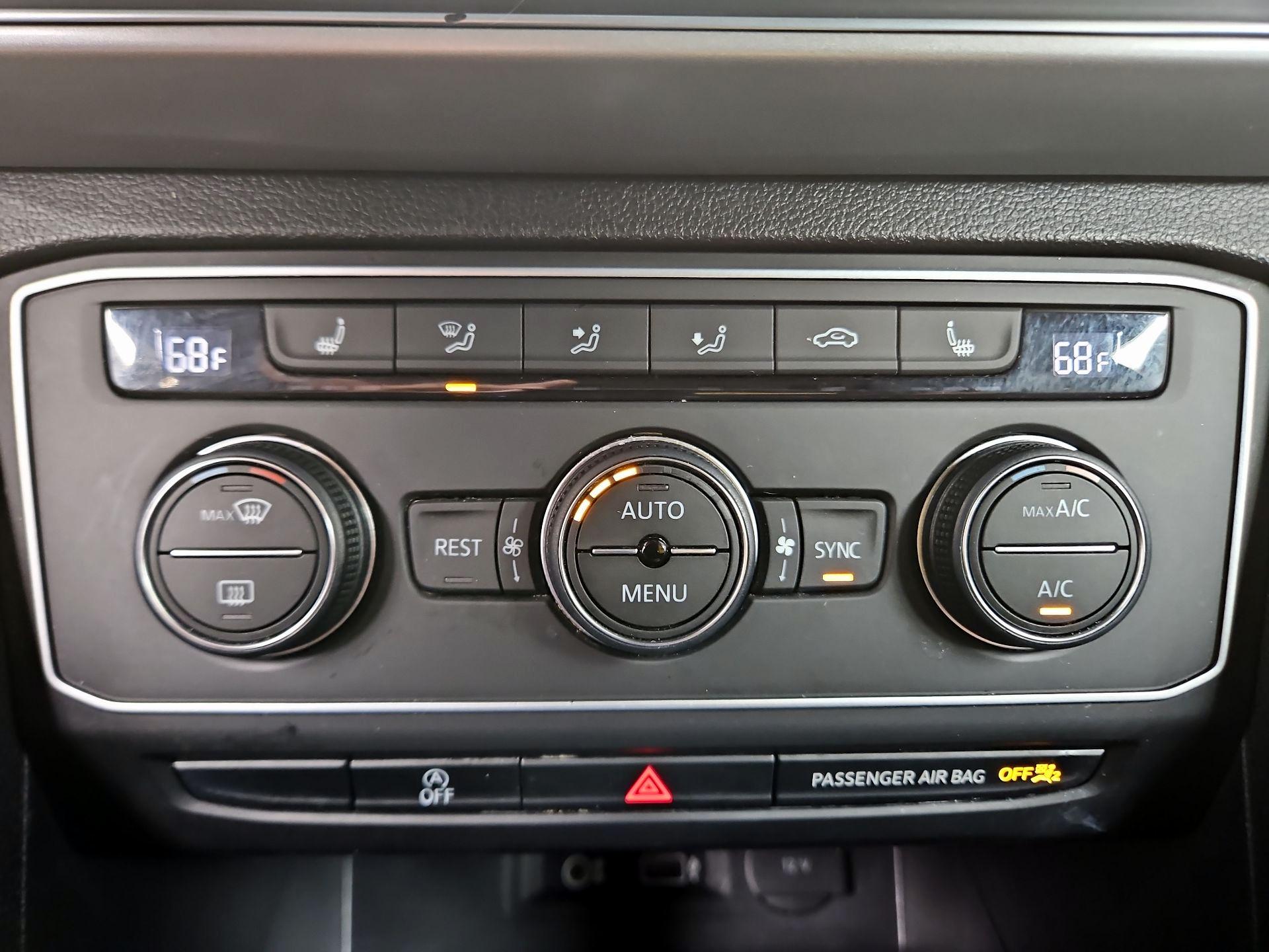 Thumbnail: 2018 Volkswagen Atlas - 16