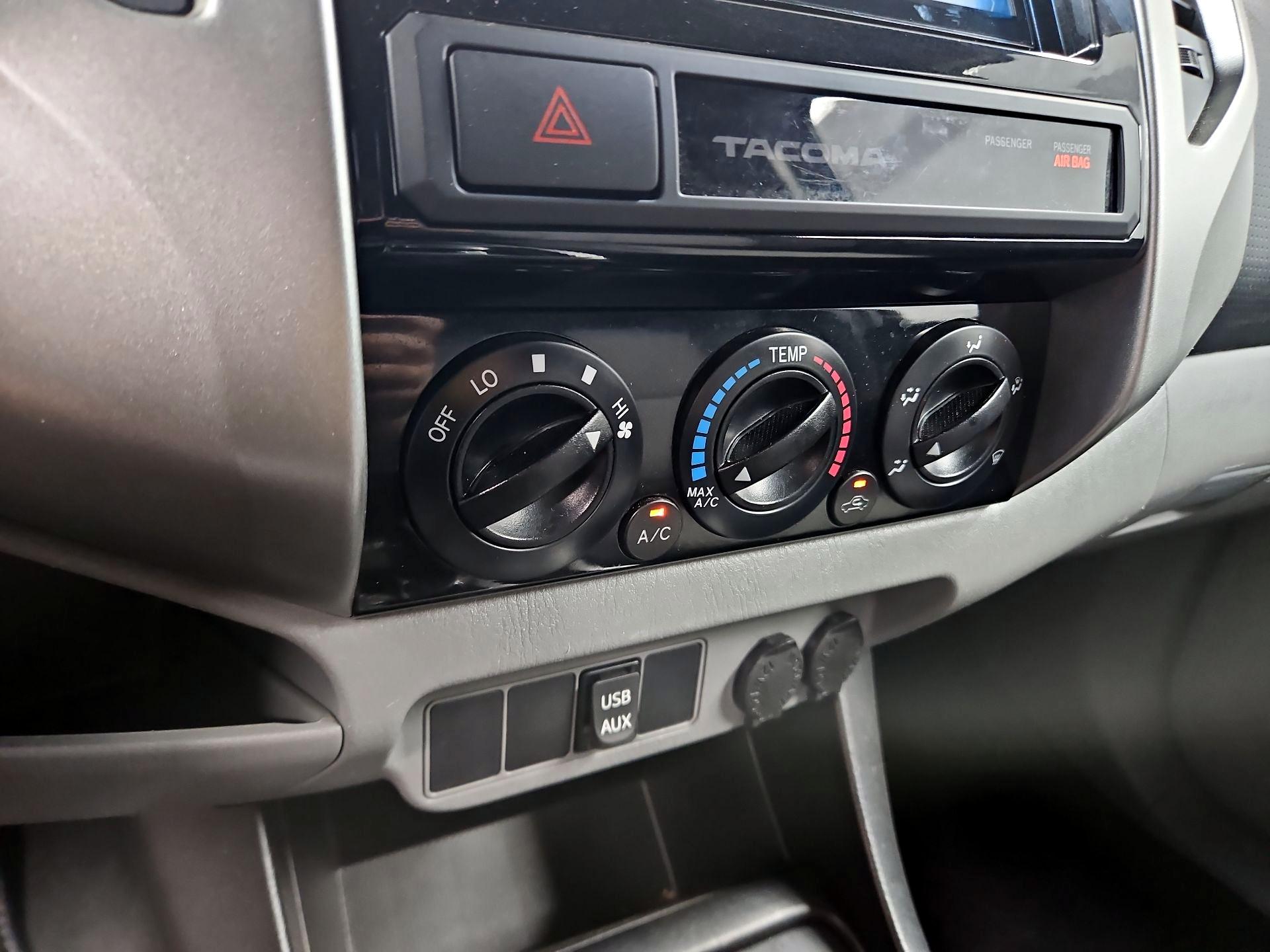 Thumbnail: 2015 Toyota Tacoma - 16