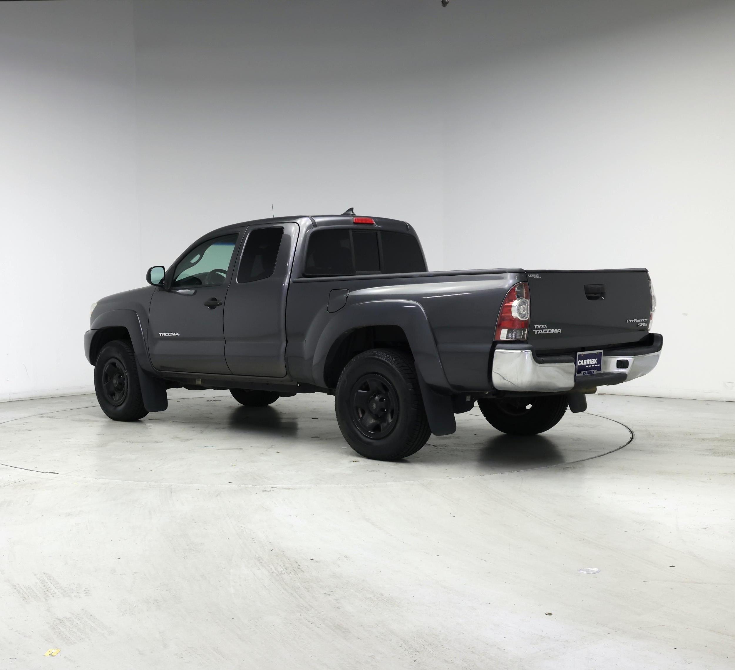 Thumbnail: 2015 Toyota Tacoma - 2