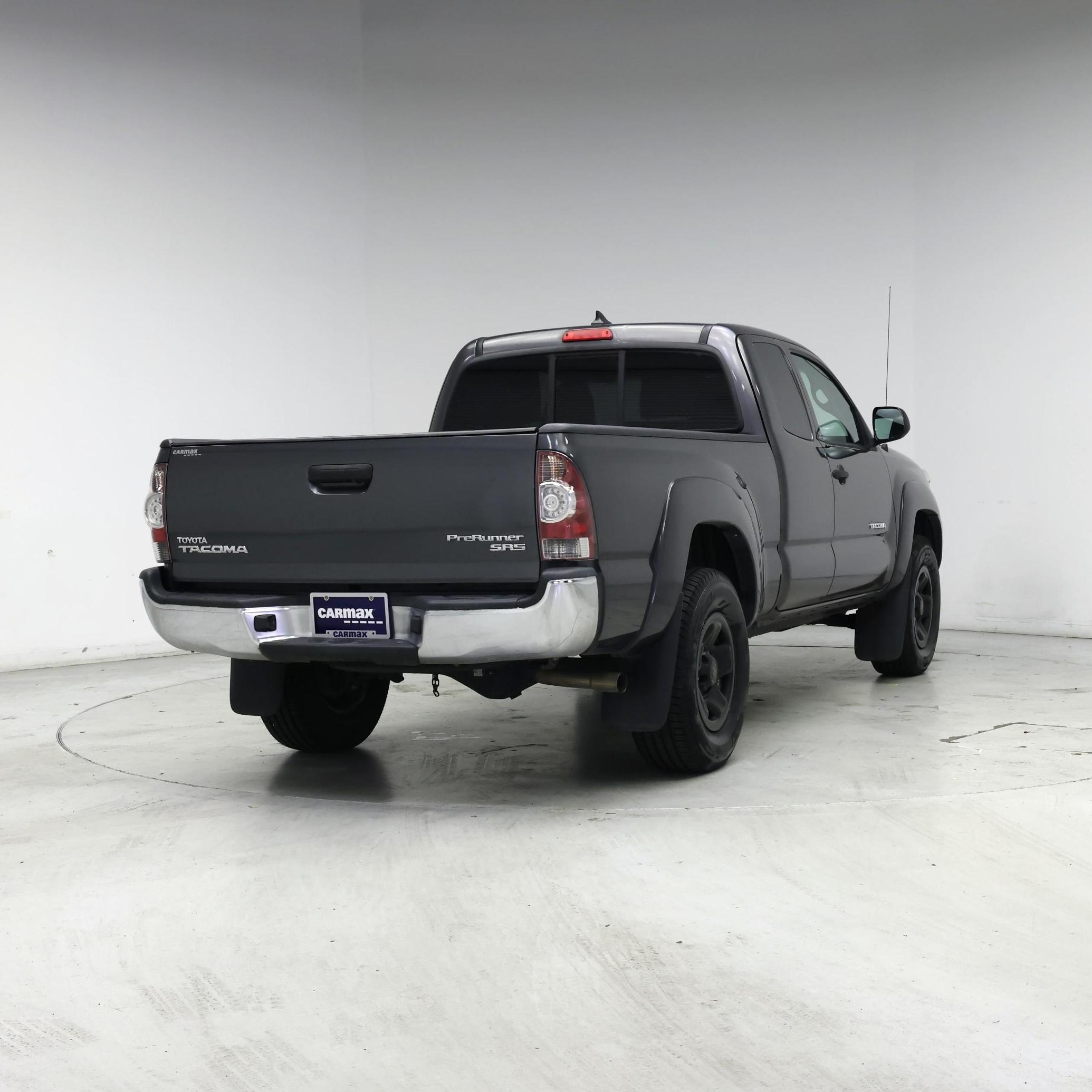 Thumbnail: 2015 Toyota Tacoma - 8